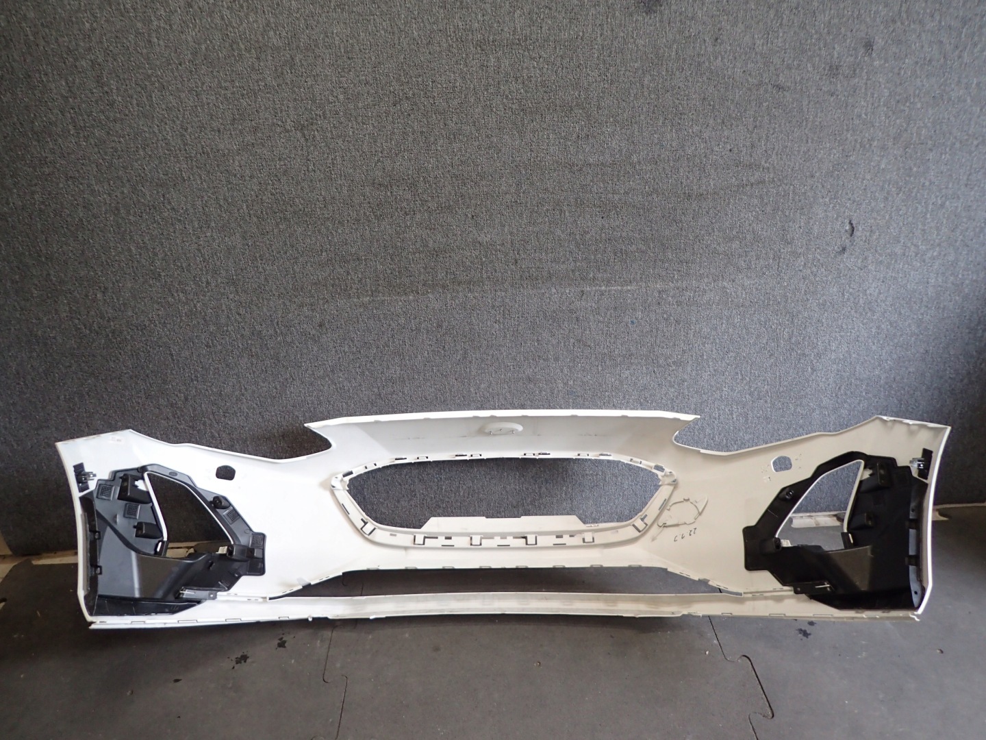 BUMPER FRONT FORD FOCUS MK4 18