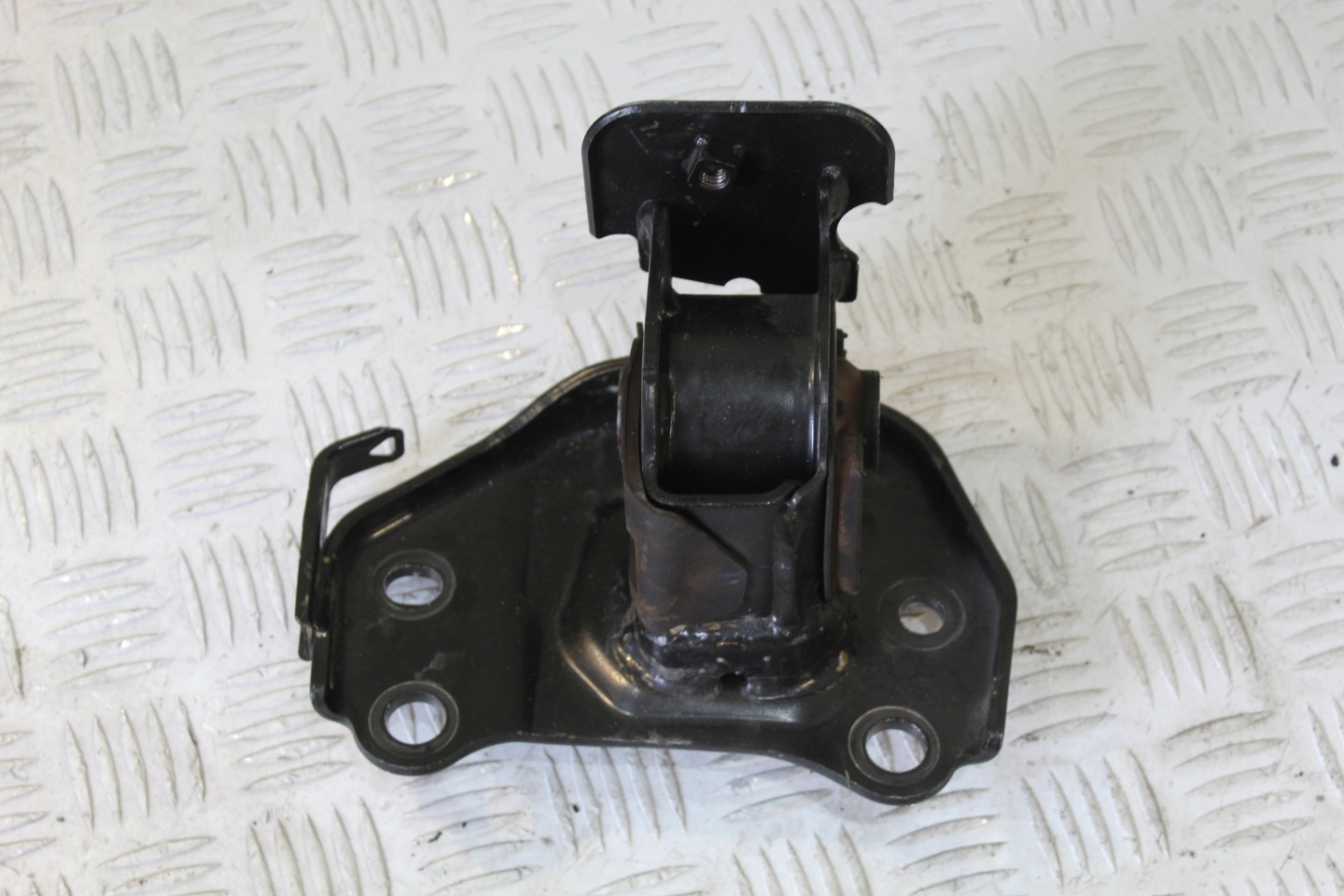 holder engine mount RAV4 IV LIFT 2017