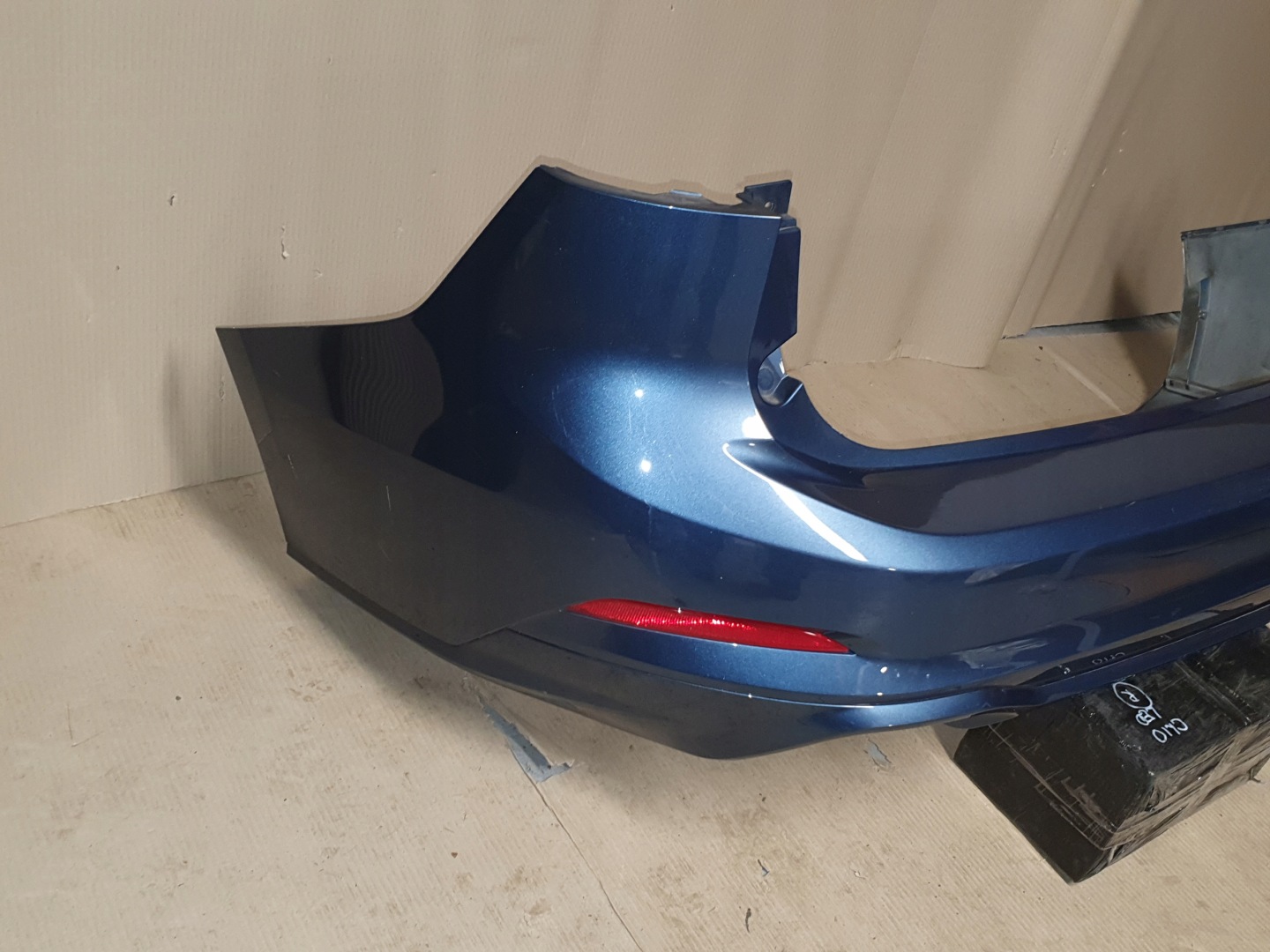 FORD FOCUS MK4 KOMBI ST-LINE Stoßstange heck CHROME BLUE