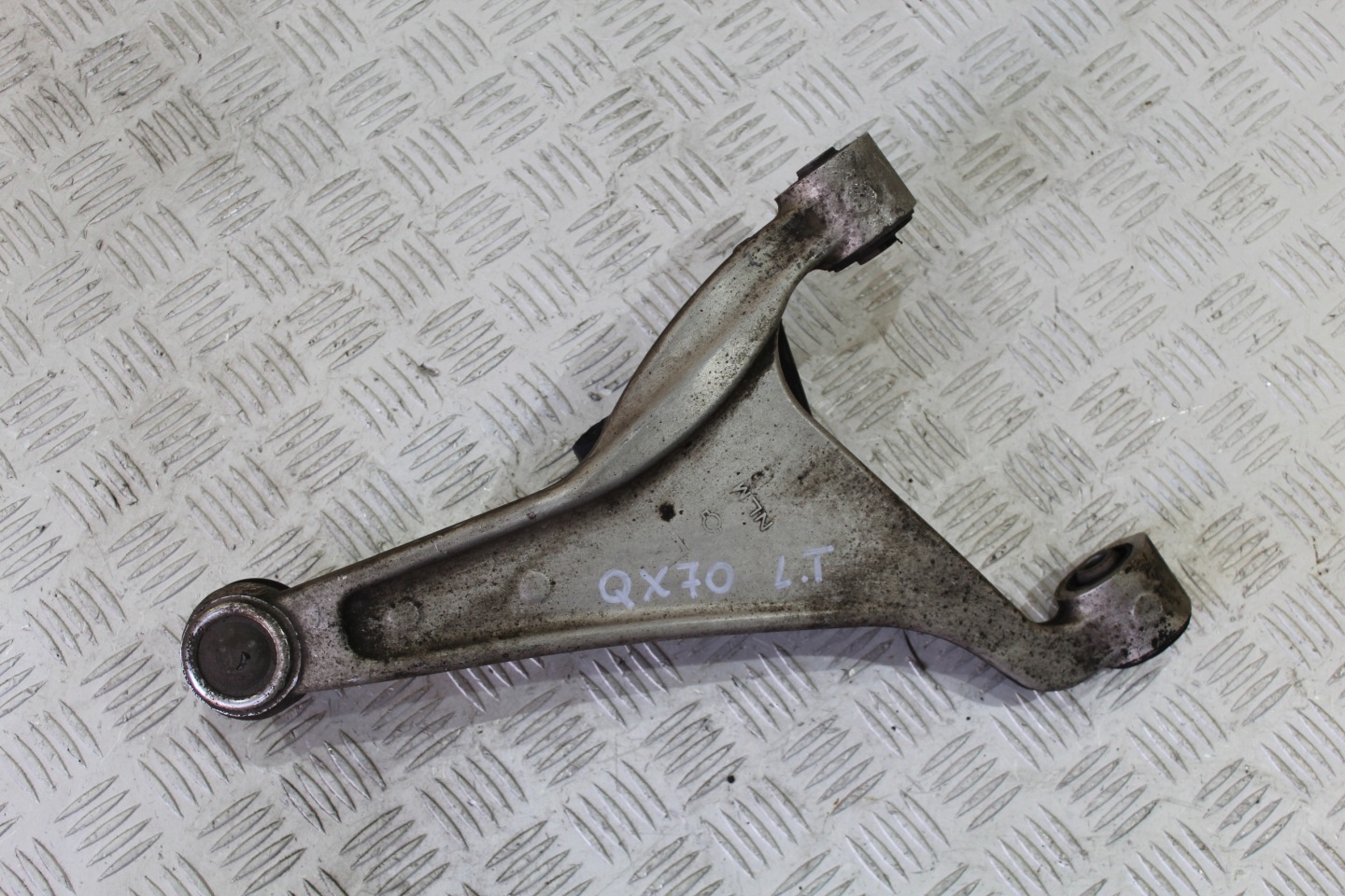 Querlenker links heck INFINITI QX70 QX 70
