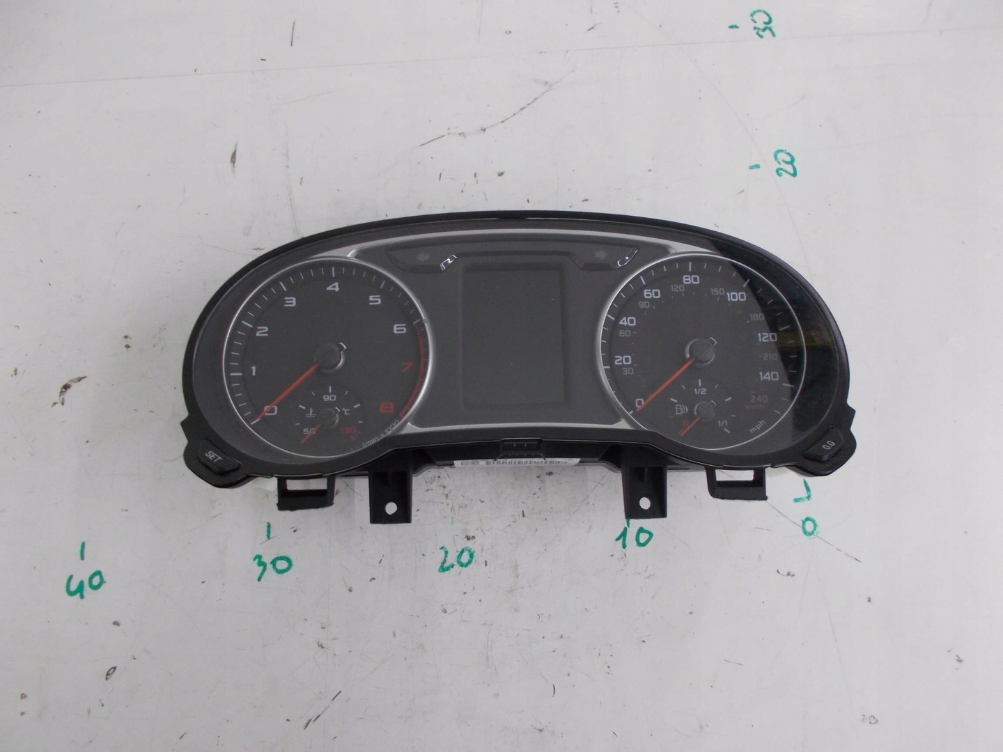 dials dials 8X0920980L AUDI A1 8X 10- UK