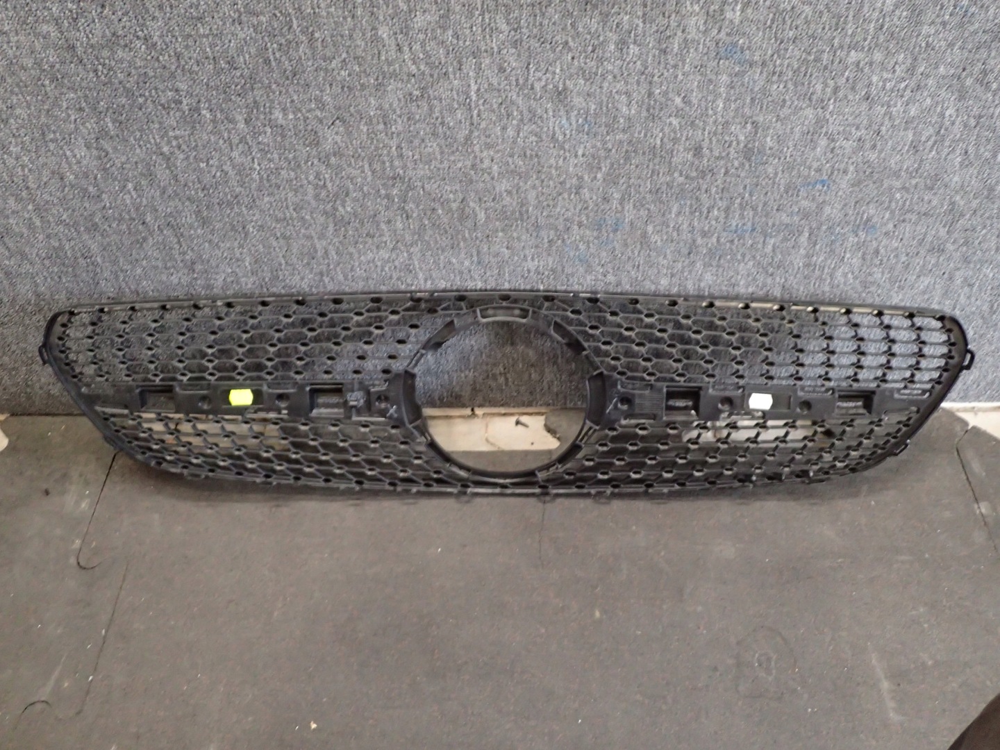 GRILLE MERCEDES E KLASA W238 AMG COUPE CABRI