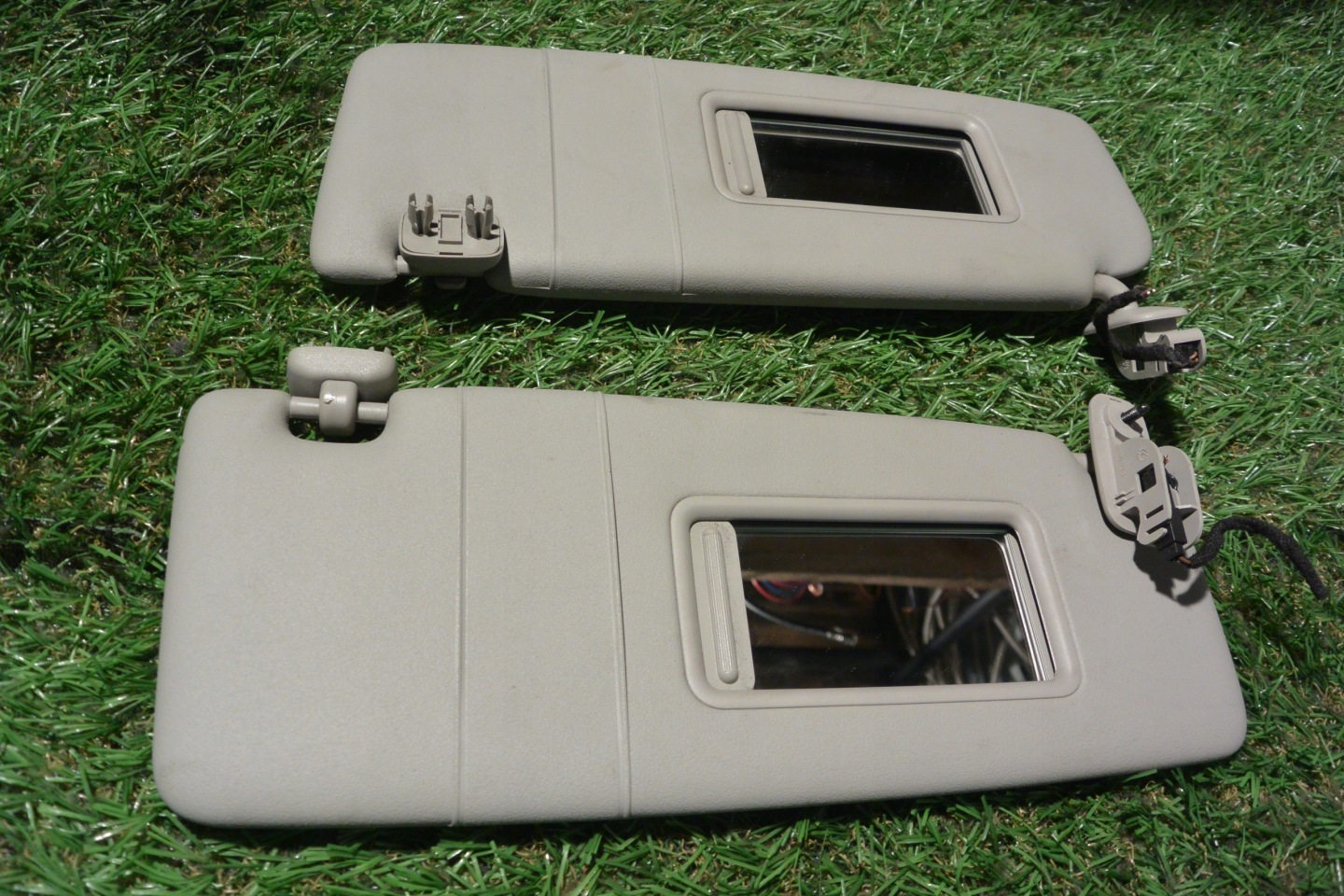 AUDI TT 8J visor cover PRZECILSLONECZNA KOMPLET
