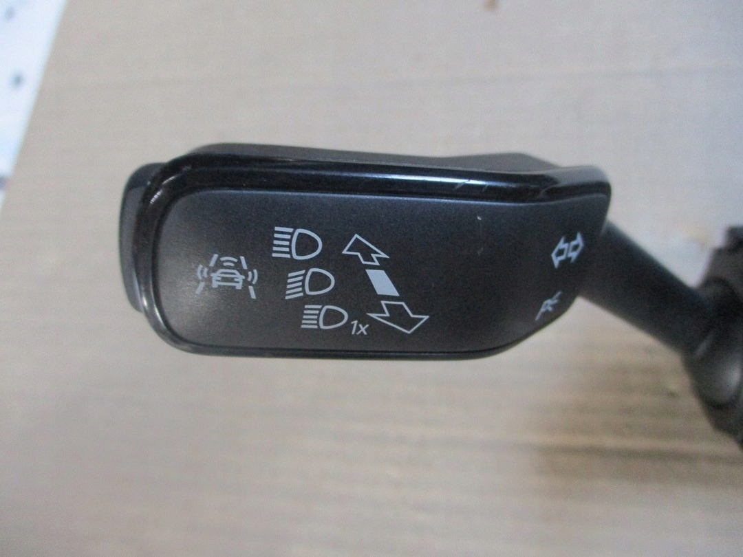 Páčka pod volant Vw Golf 5Q0953507JF