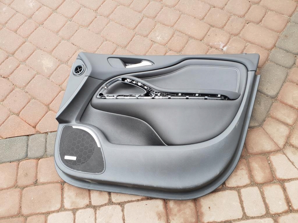 side front front leather Opel Zafira C INFINITY