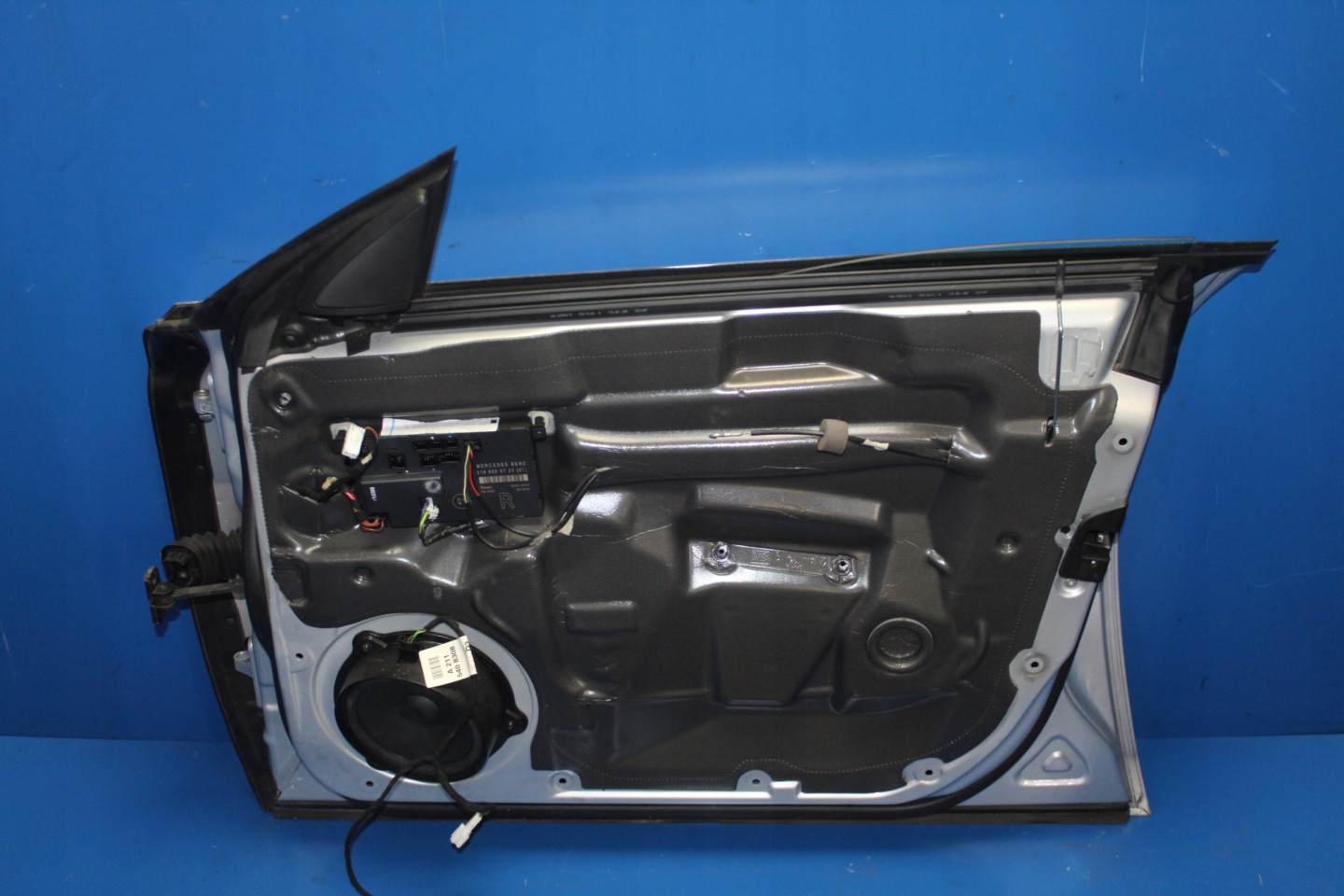 MERCEDES CLS W219 door right front LAKIER C775