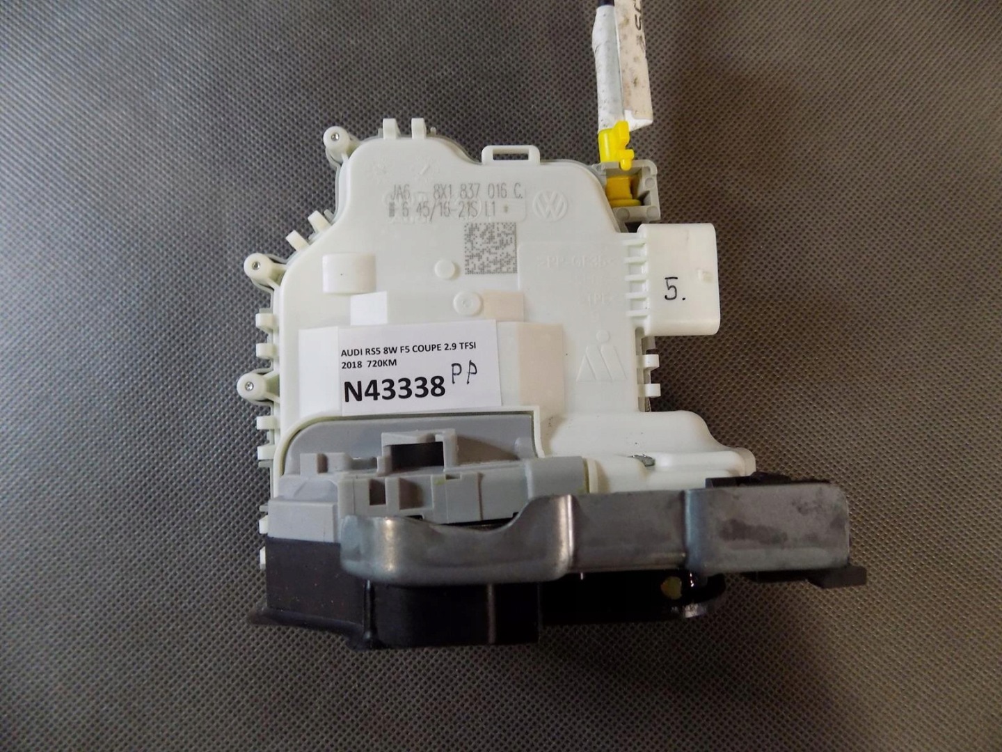 AUDI RS5 8W lock door right 5 PIN 8X1837016C