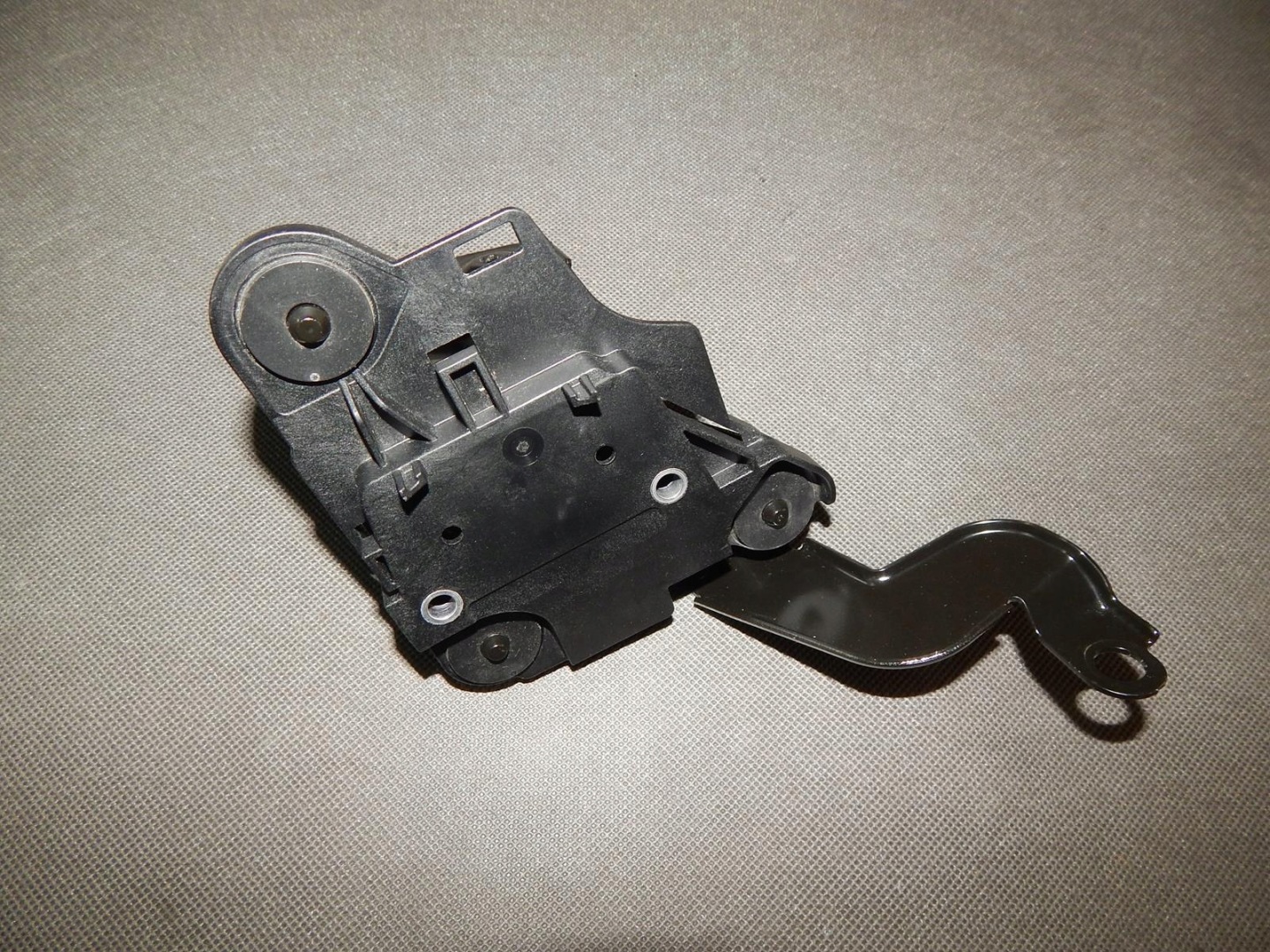 VW TIGUAN II Support plaque Poignée 5Q1814235E