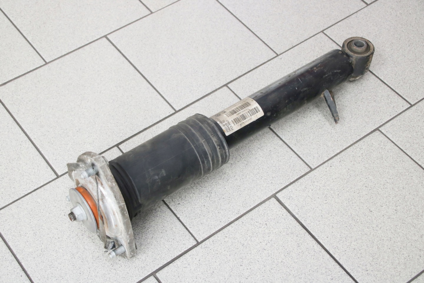 BMW X5 E70 X6 E71 shock absorber right rear part rear 6788512