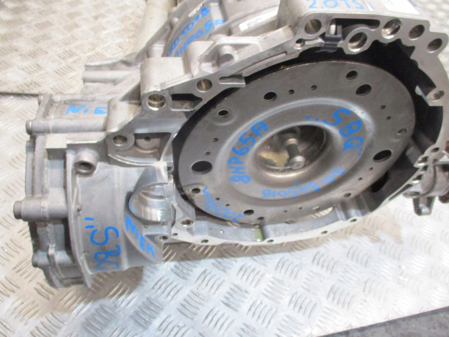 Getriebe VW TOUAREG 3 III 760 2,0TSI SBQ