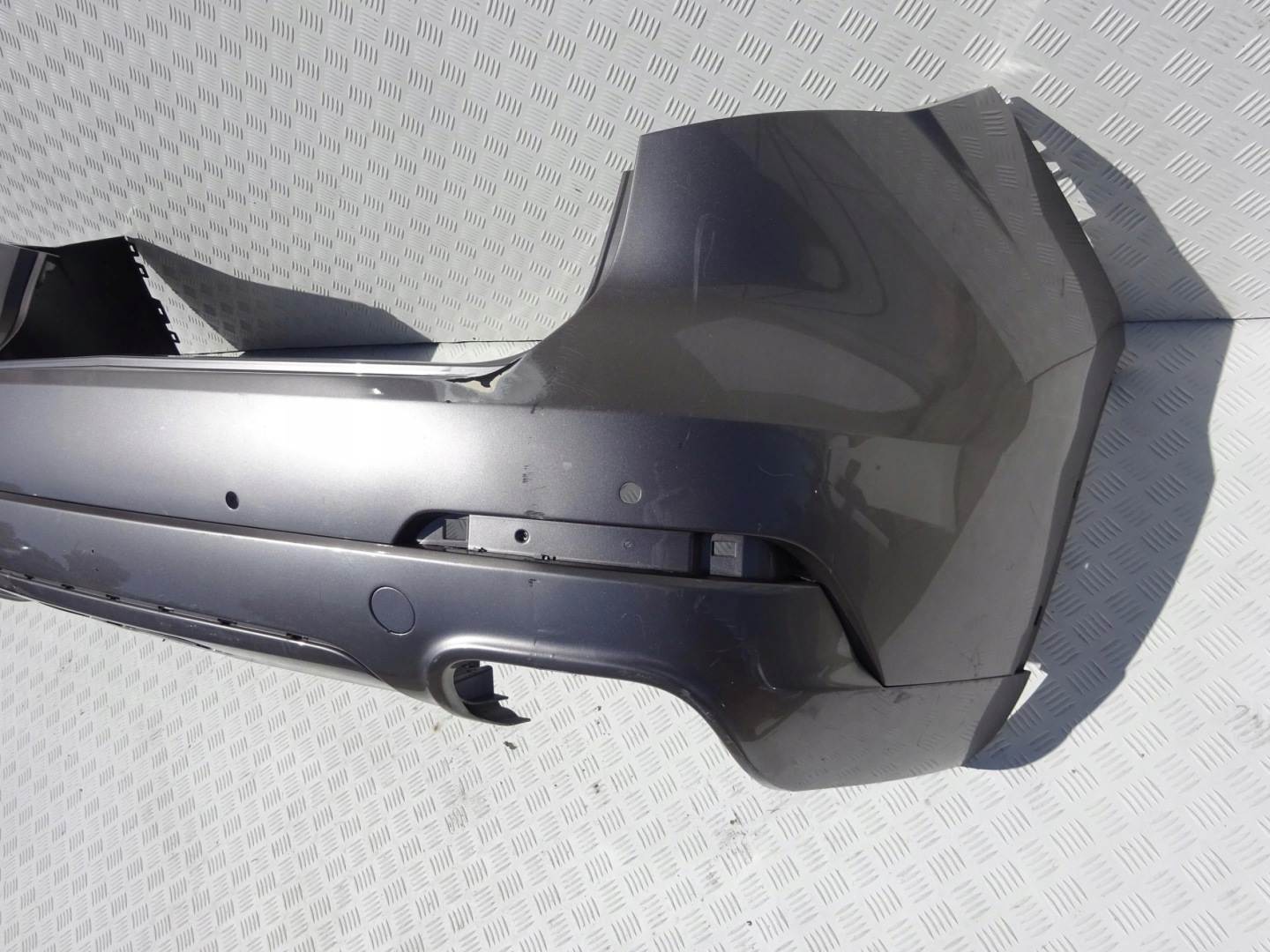 MASERATI LEVANTE STOSSSTANGE SPOILER HECK 670045348