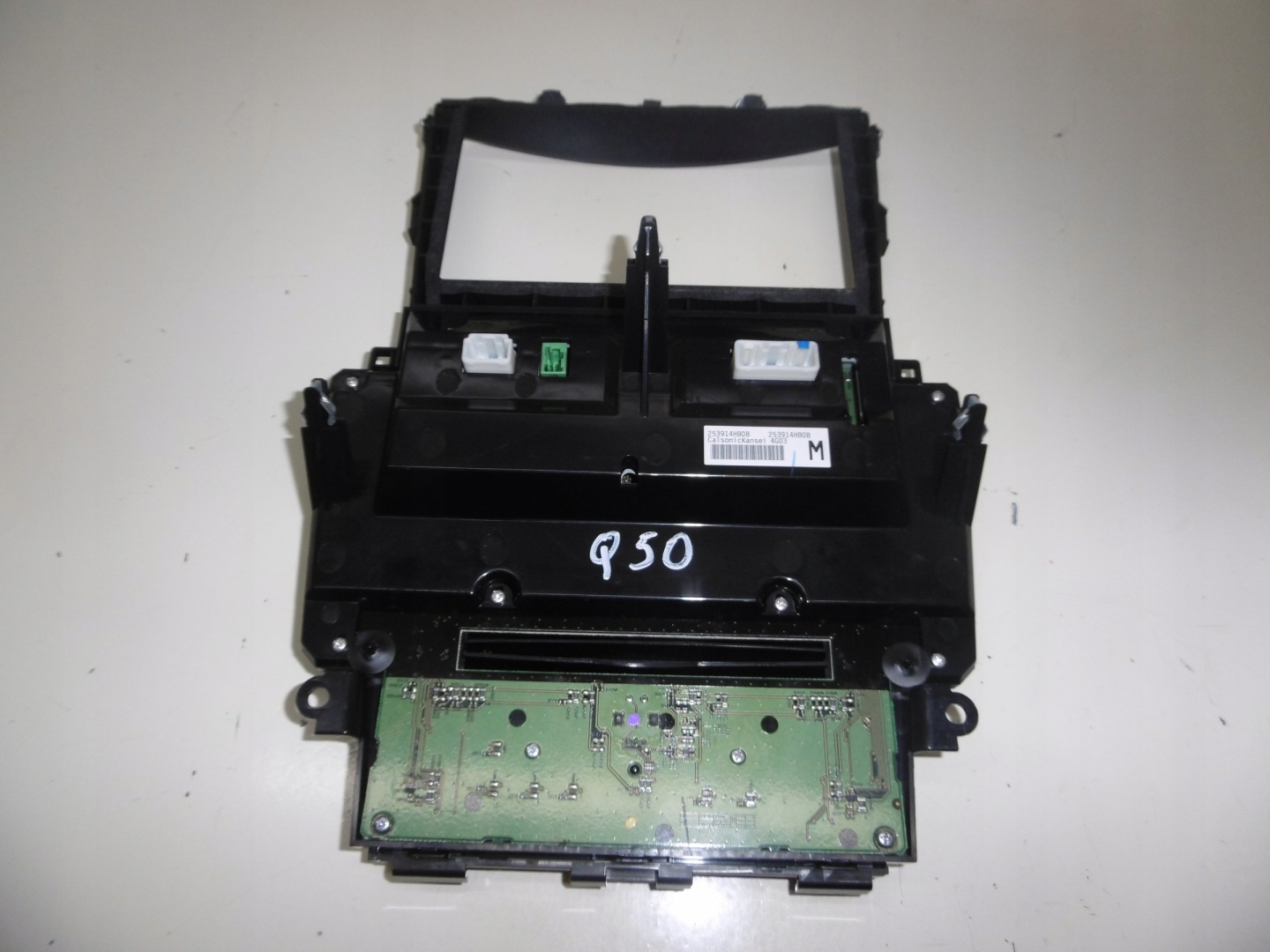 display PANEL navigation devices air conditioning devices INFINITI Q50
