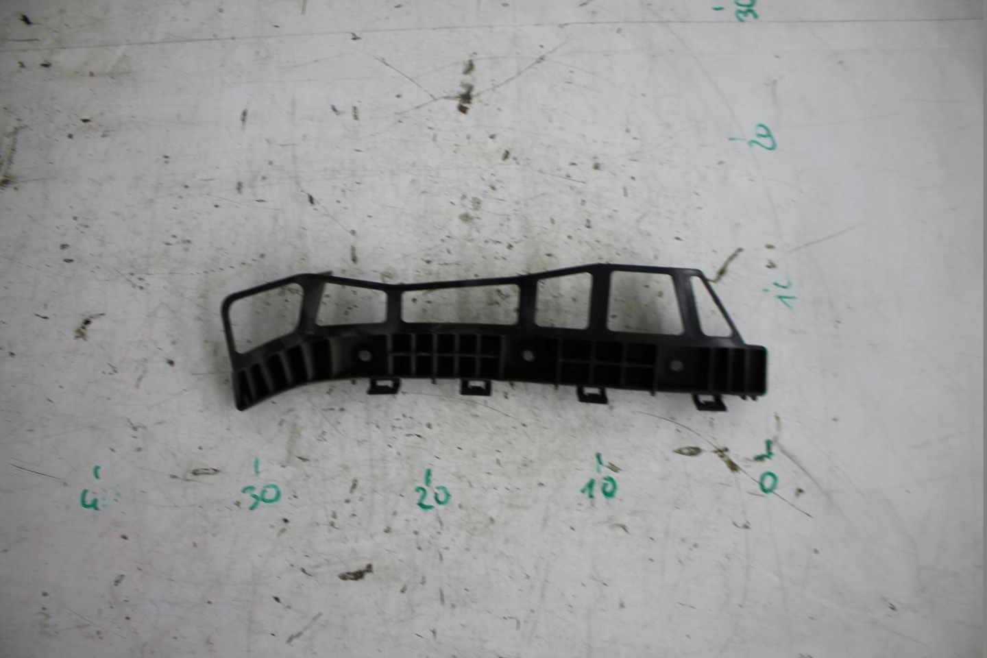 support 86614-2L000 right rear part HYUNDAI I30 07-12
