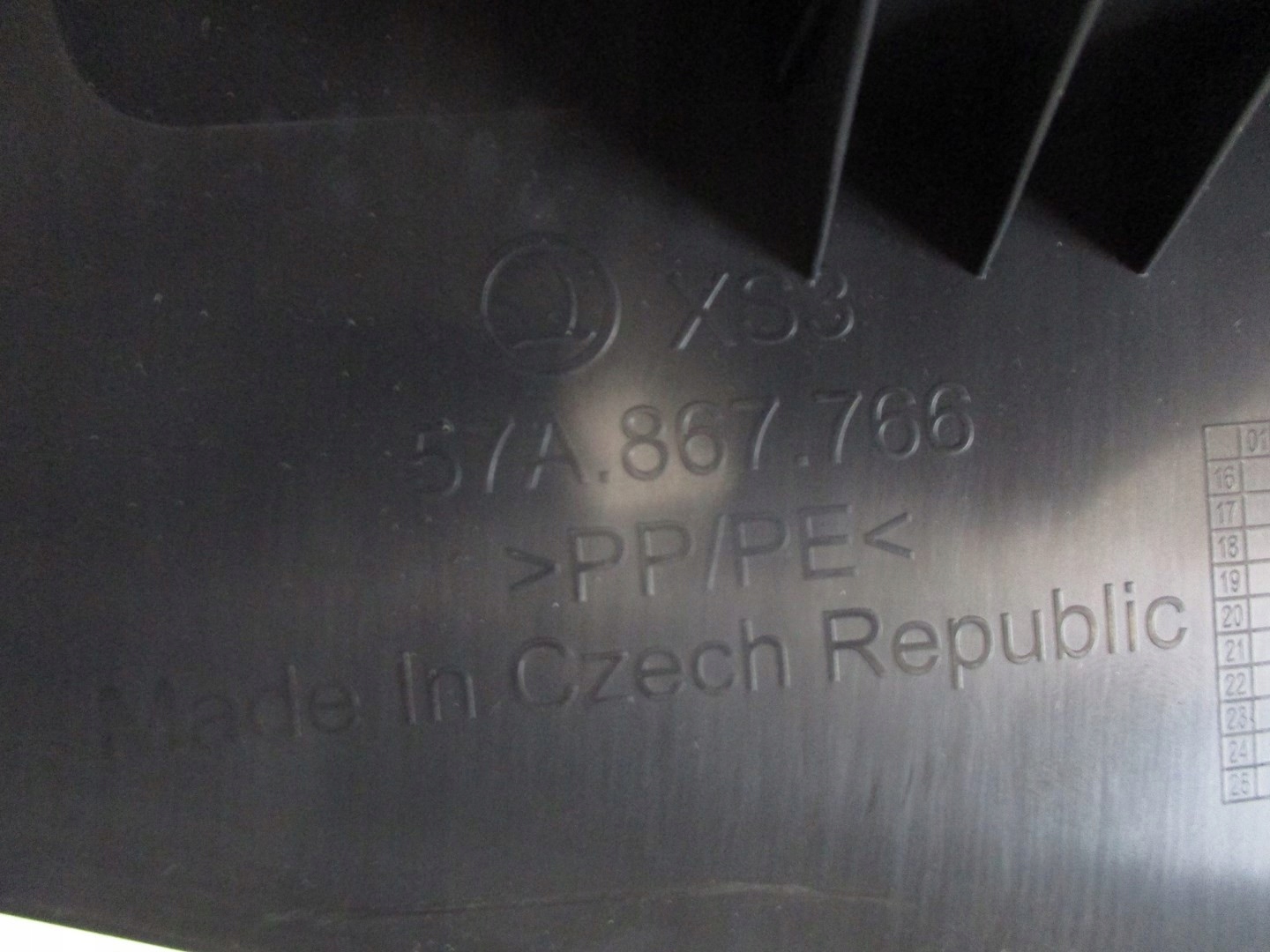 cap moulding threshold spoiler SKODA KAROQ 17R