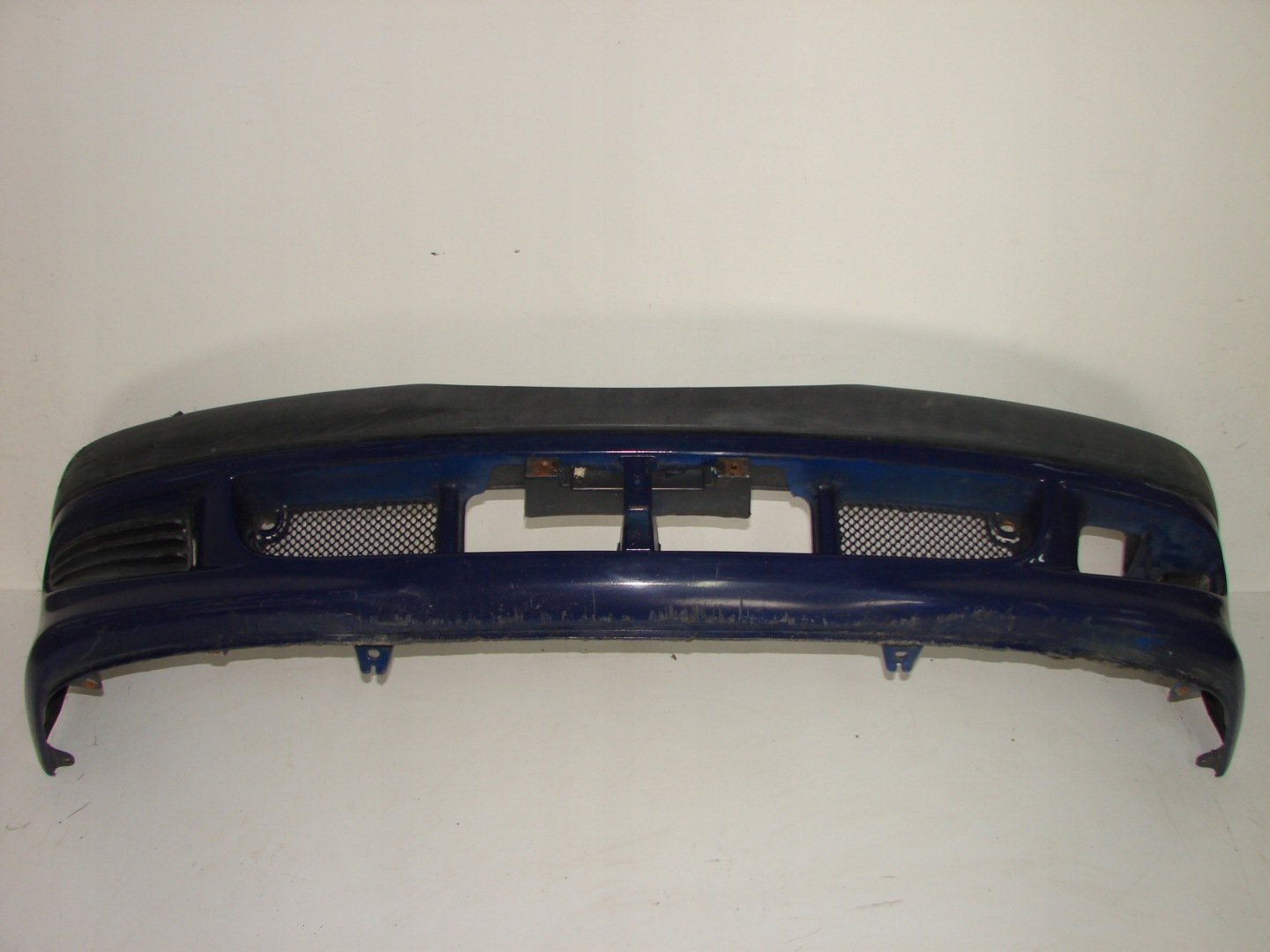 front bumper front TOYOTA AVENSIS T22 97-00