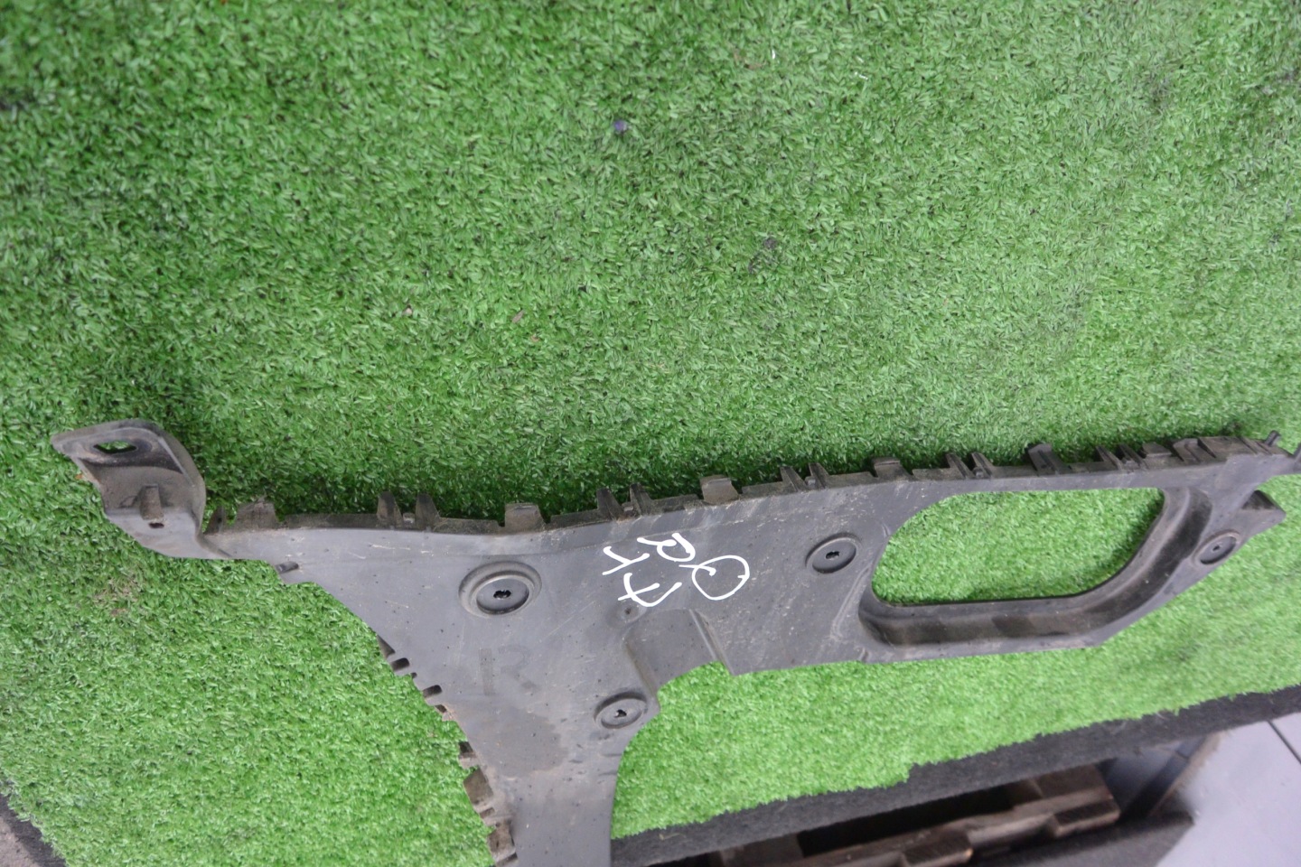 bumper bracket rear part left right KPL AUDI Q7 4L LIFT