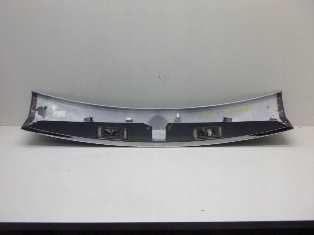 OPEL MOKKA cap below kamere moulding