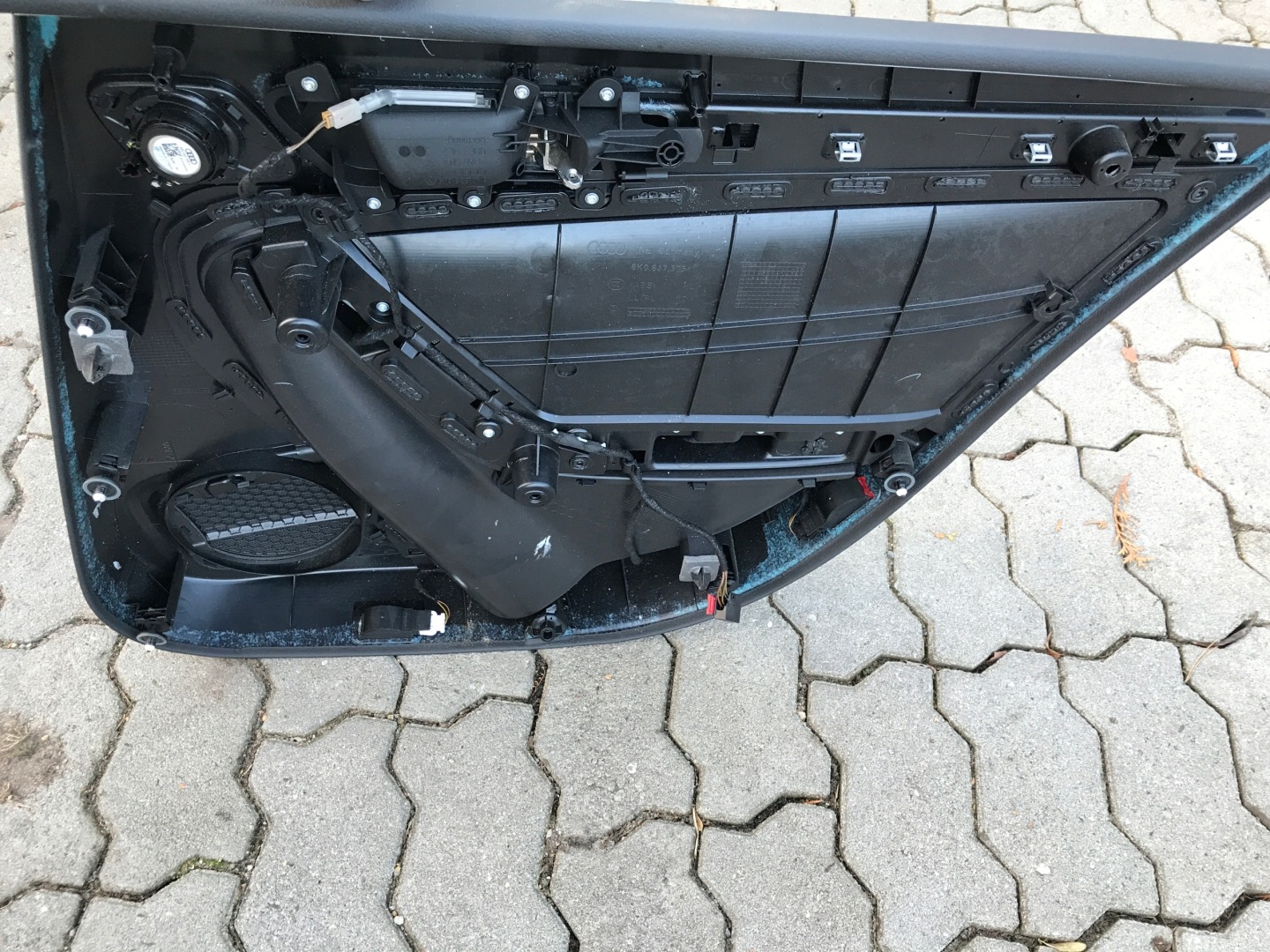 AUDI A4 B8 side upholstery left rear part EUROPA 0002