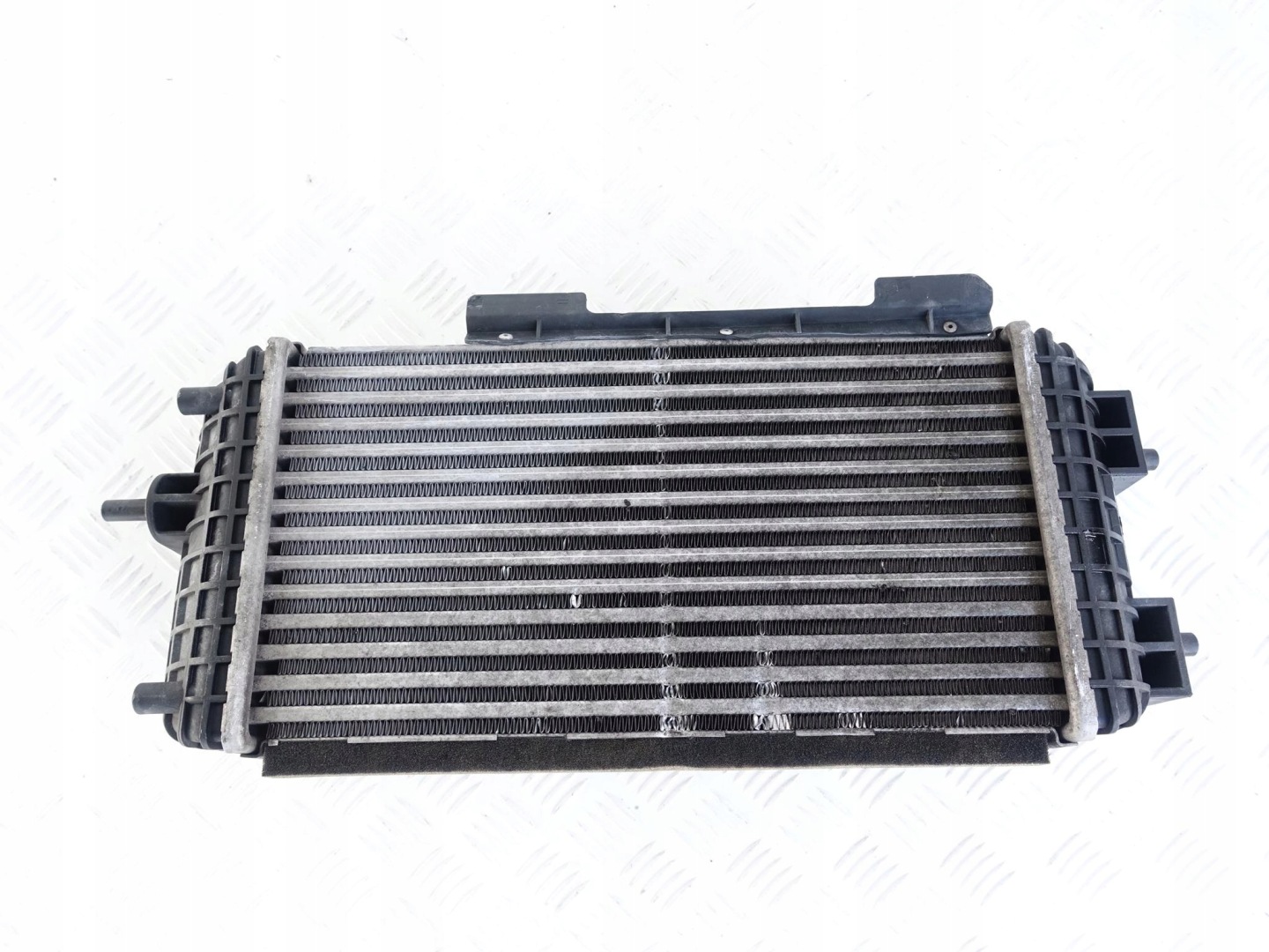 HYUNDAI TUCSON CRDI RADIATORE INTERCOOLER 28270-2F650
