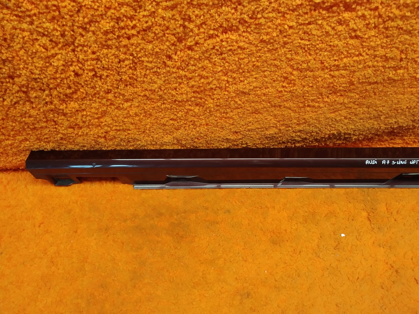 2014+ Audi A7 S-Line lift threshold moulding threshold left OM 4G8853859J