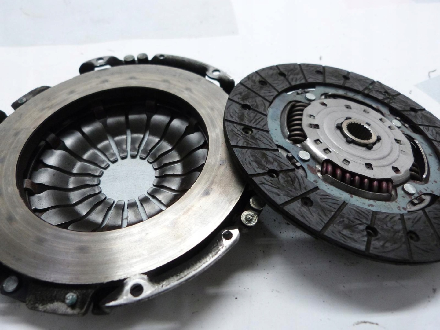 RENAULT SMART FORFOUR II 0.9 TCE Embrayage Disque de pression 302056252R