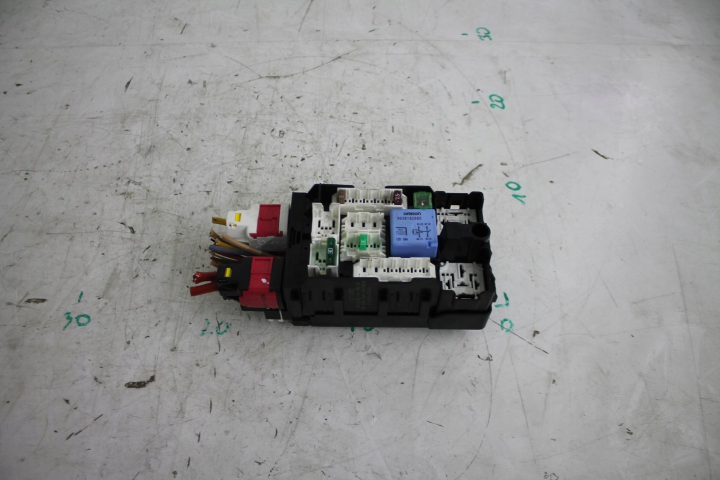 MODULE FUSIBLES 9665492680 PEUGEOT 508