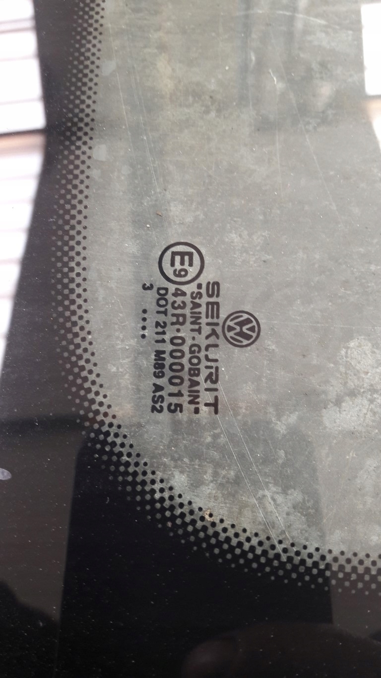 window left rear left bok rear part VW T5 2,5TDI