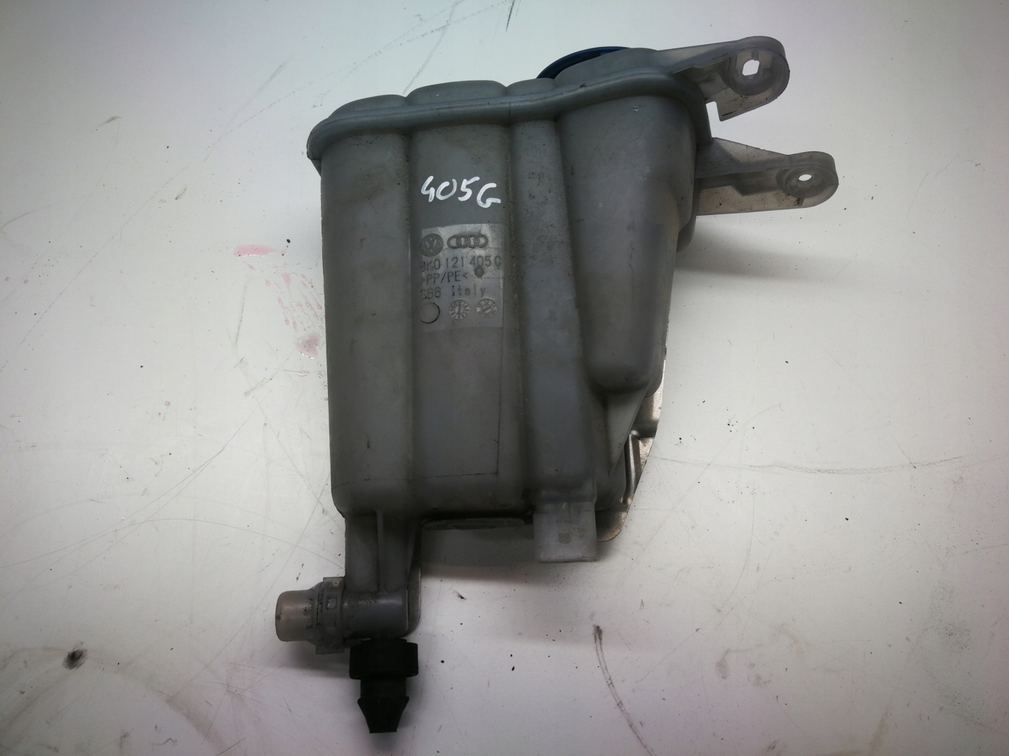 RÉSERVOIR EAU AUDI A4 A5 Q5 8K0121405G