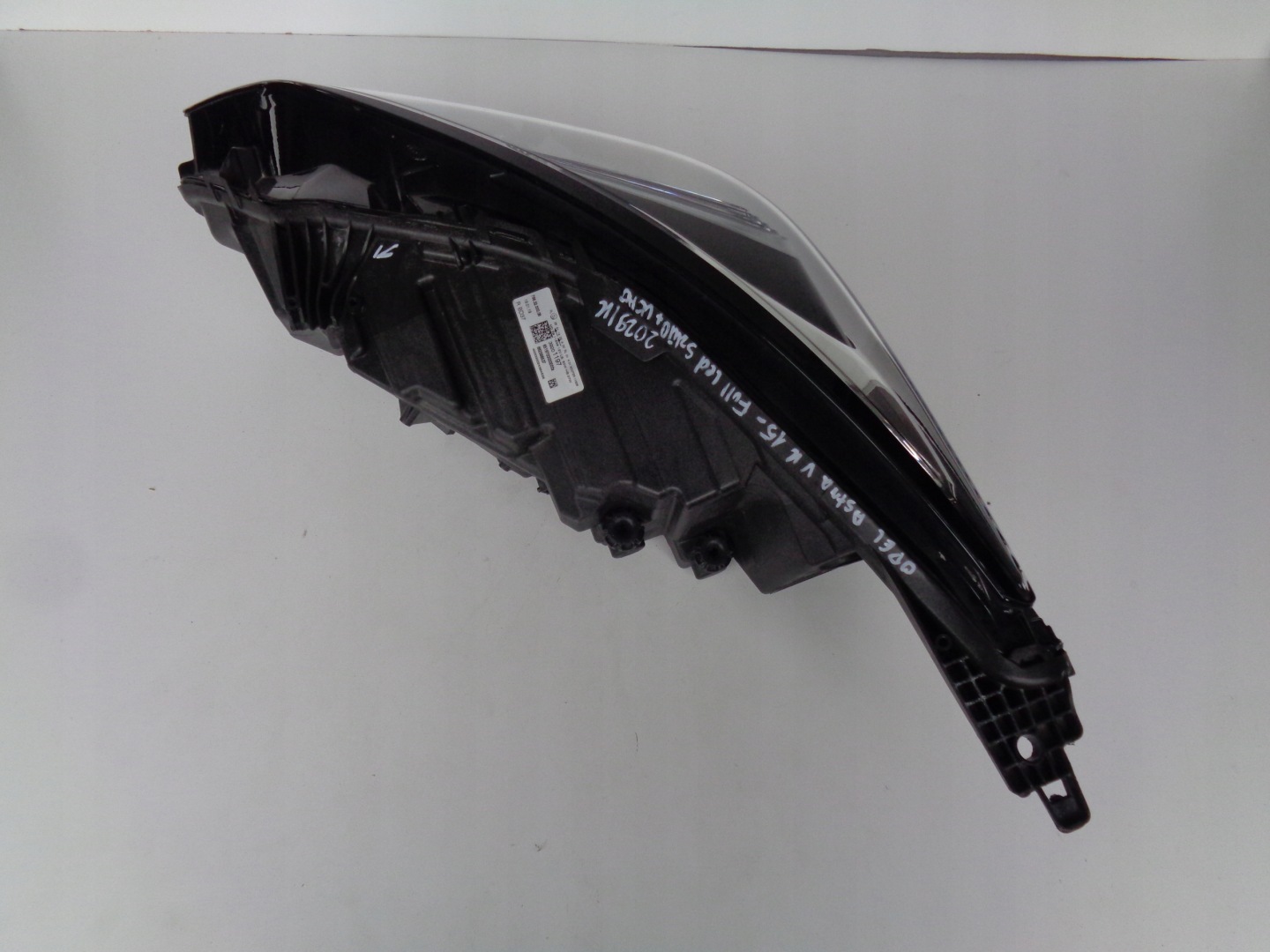 light right REFLEKTOR OPEL ASTRA V K 15- FULL LED