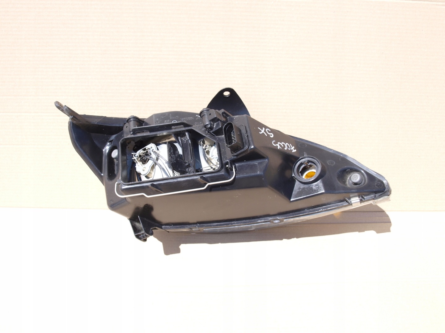 light left FORD FOCUS and LIFT EUR. CALA