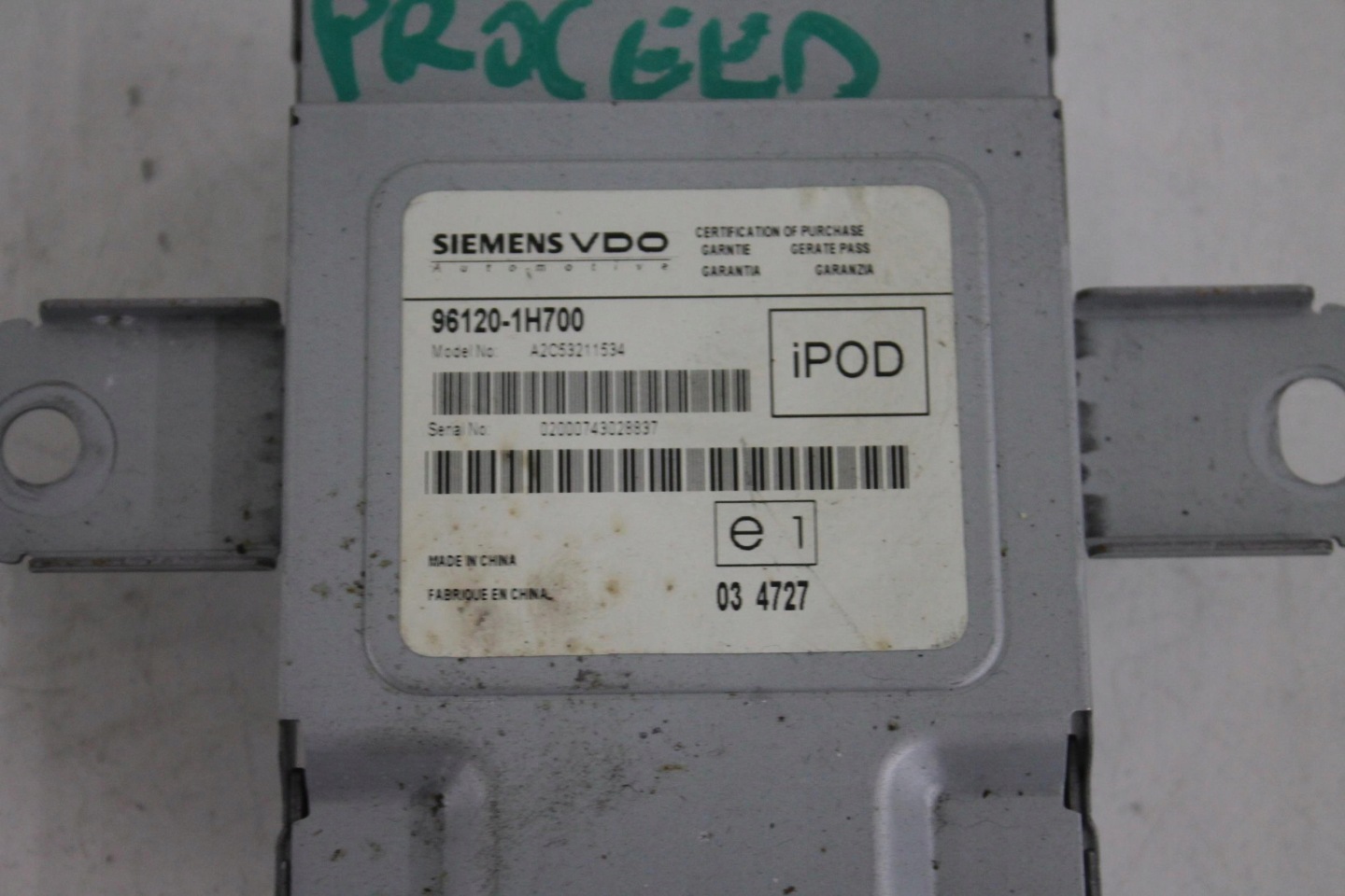 MODUL BEDIENTEIL USB IPOD 96120-1H700 KIA CEED