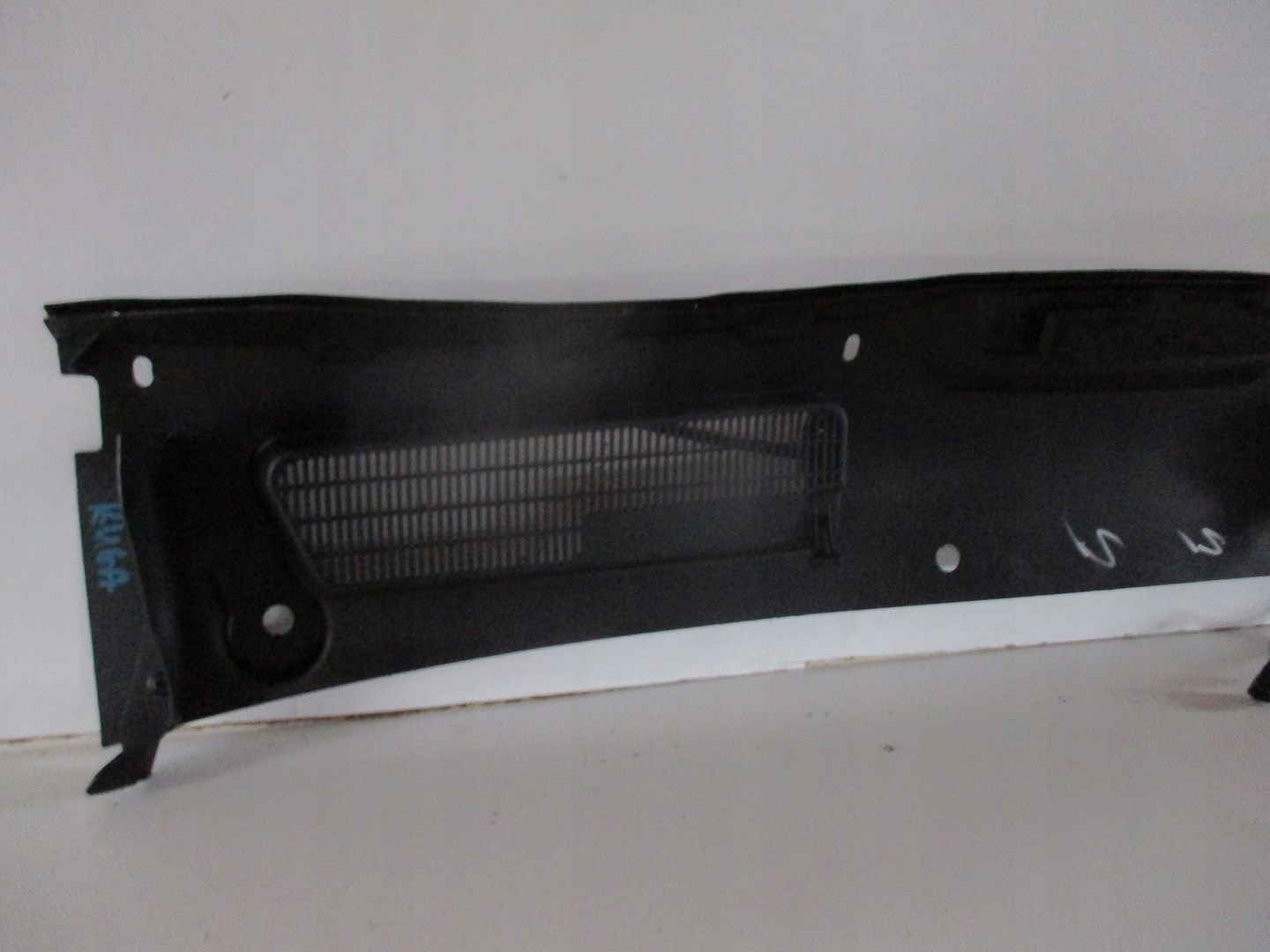 grille égouttage Ford Kuga 09R