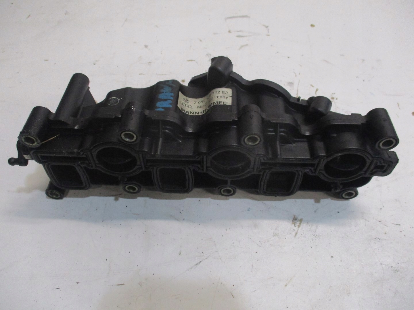 intake manifold AUDI Q5 8R0 3,0TDI 059129712BA