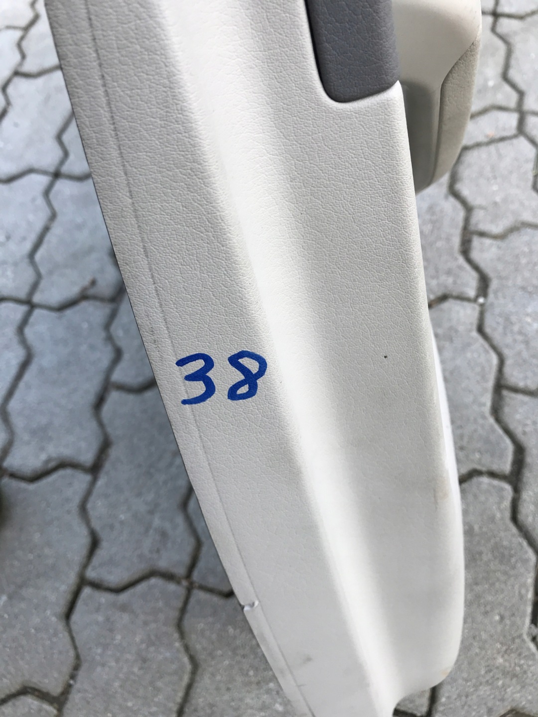AUDI A6 C6 side upholstery right rear part EUROPA 0038