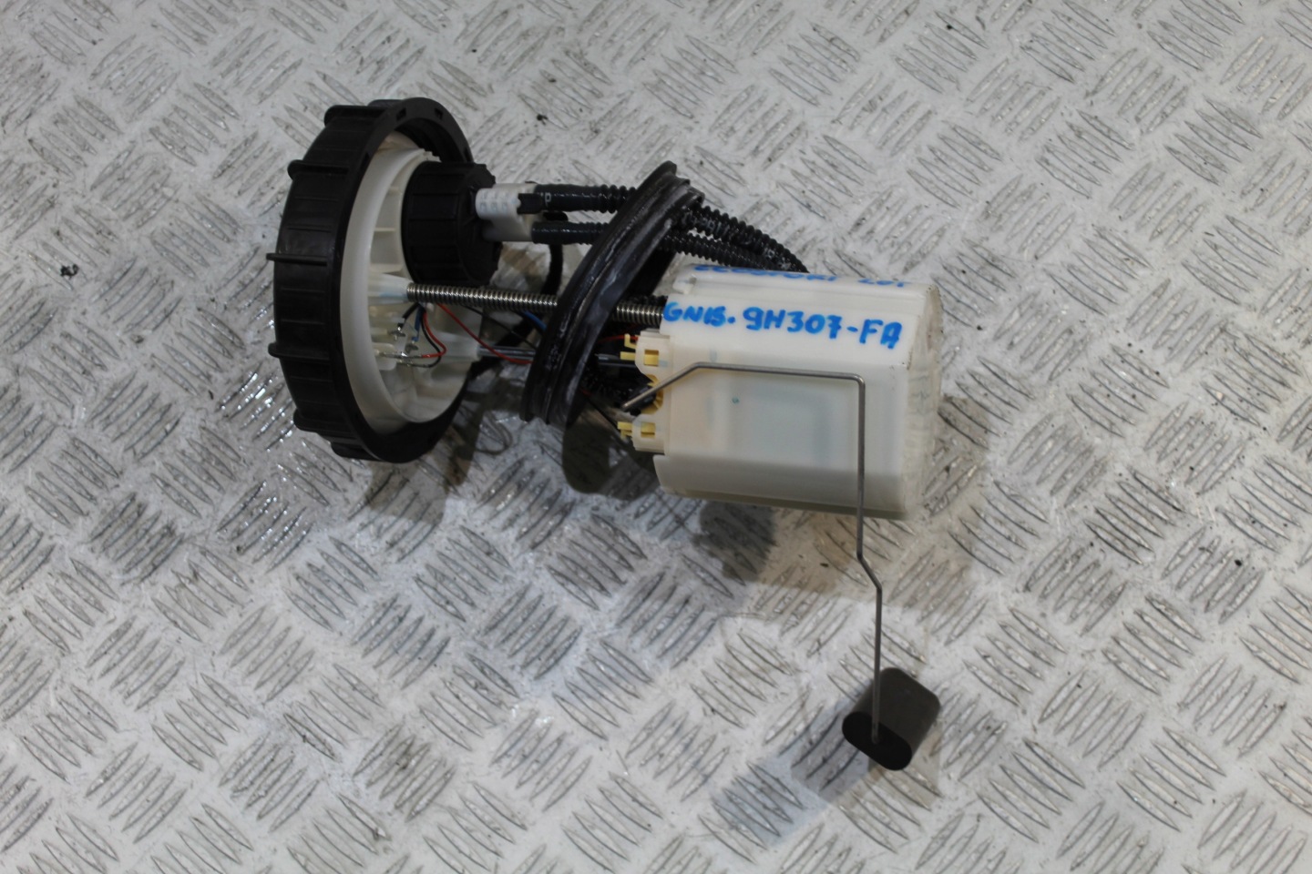 feed pump FORD ECOSPORT II 2 GN15-9H307-FA