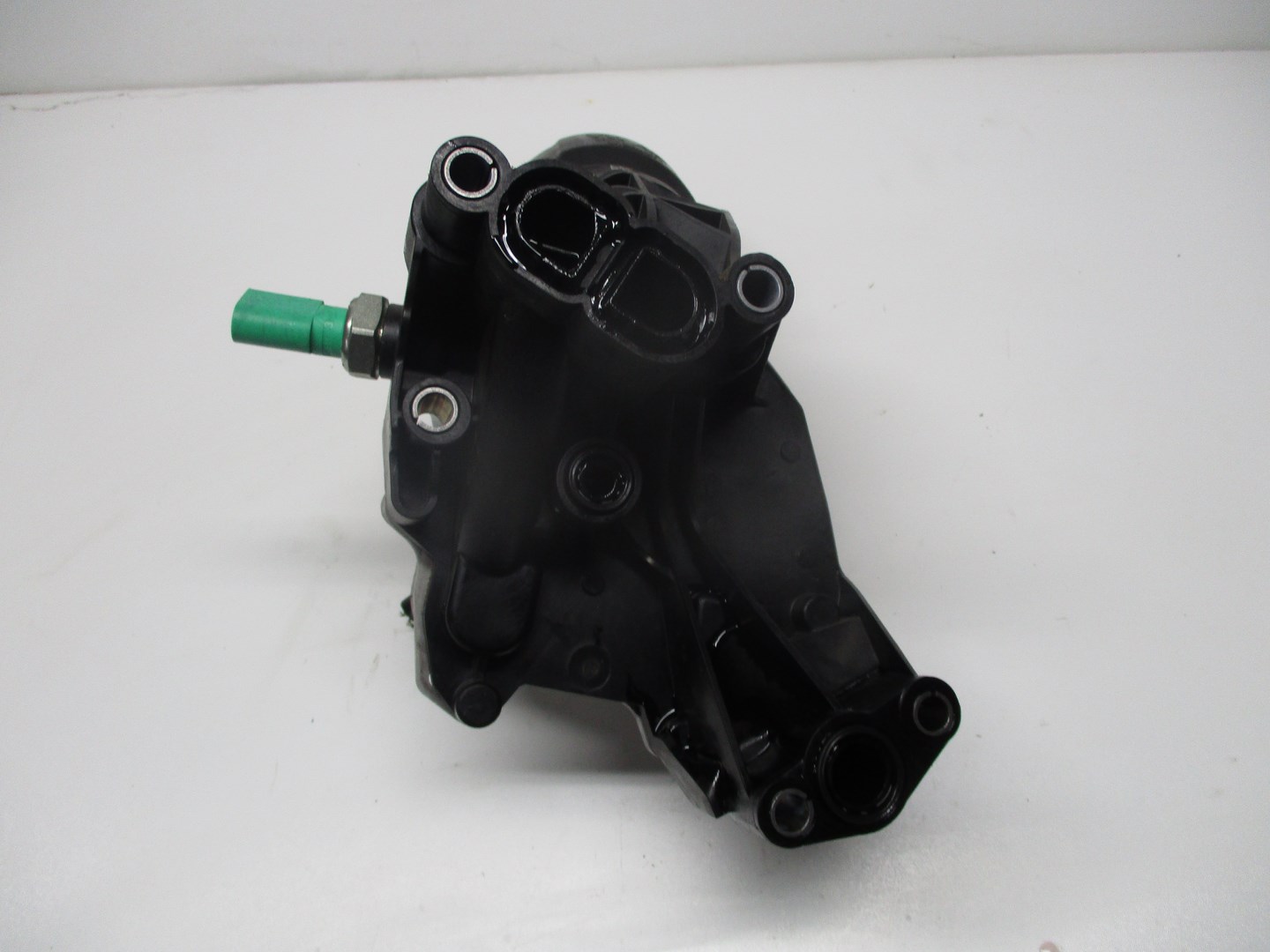 oil filter holder AUDI A4 8W0 2,0TDI
