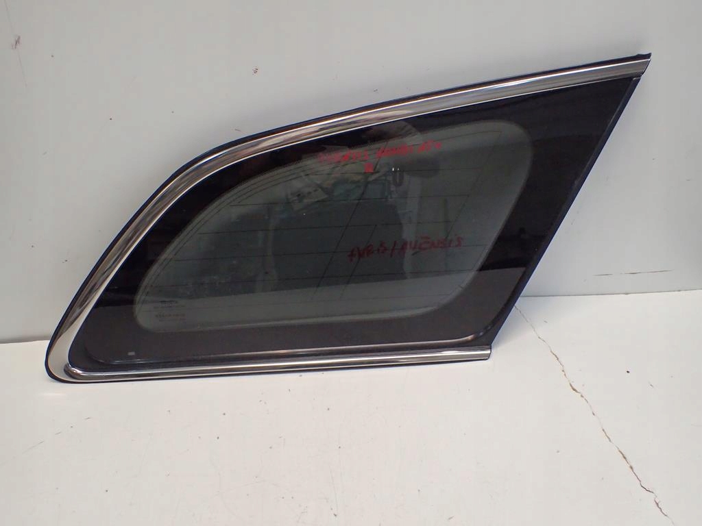 window bodywork right rear part TOYOTA AVENSIS 09- kom