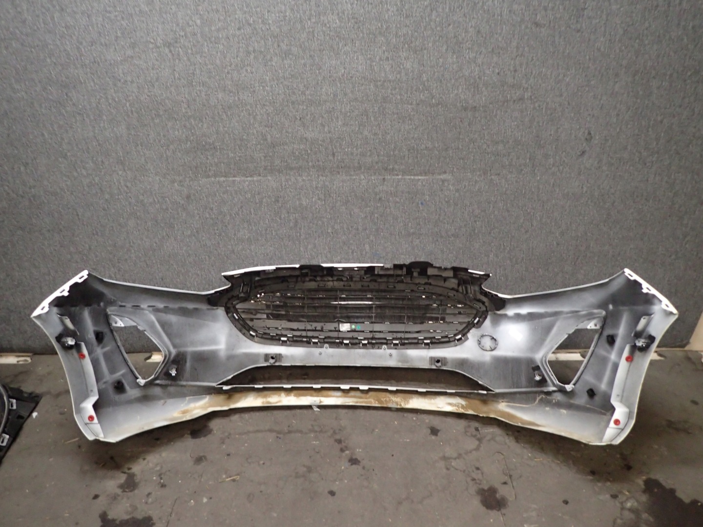 STOSSSTANGE VORNE FORD FIESTA MK8