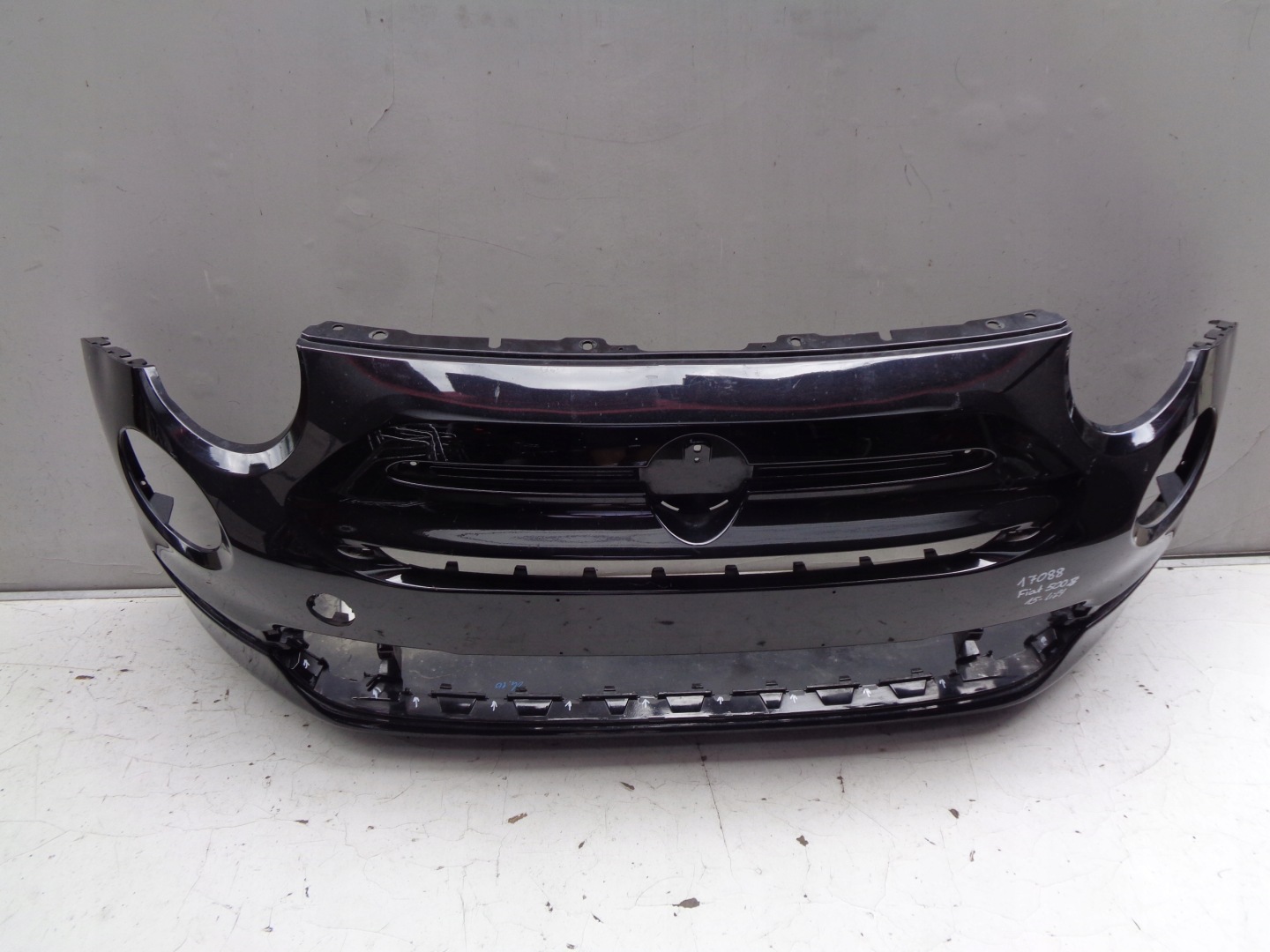 FRONTSTOSSSTANGE FIAT 500 15- LIFT NR 17088