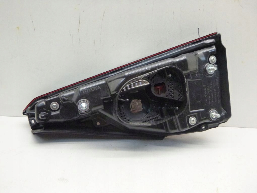 TOYOTA COROLLA E21 sedan 19- light rear left