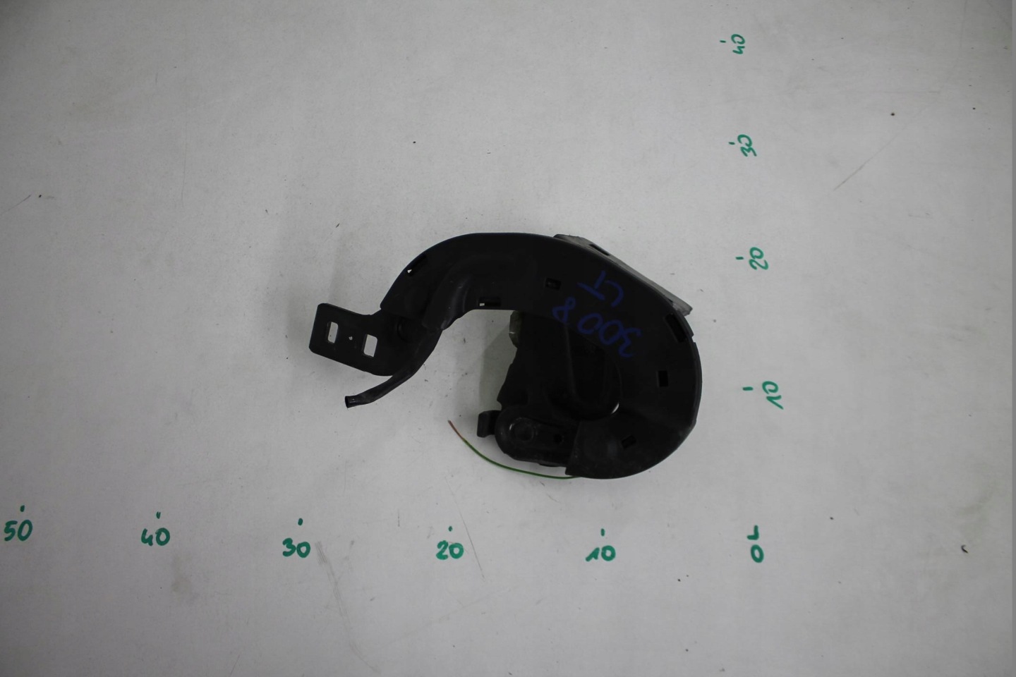 hinge bonnet left rear part 9683213980 PEUGEOT 3008 09