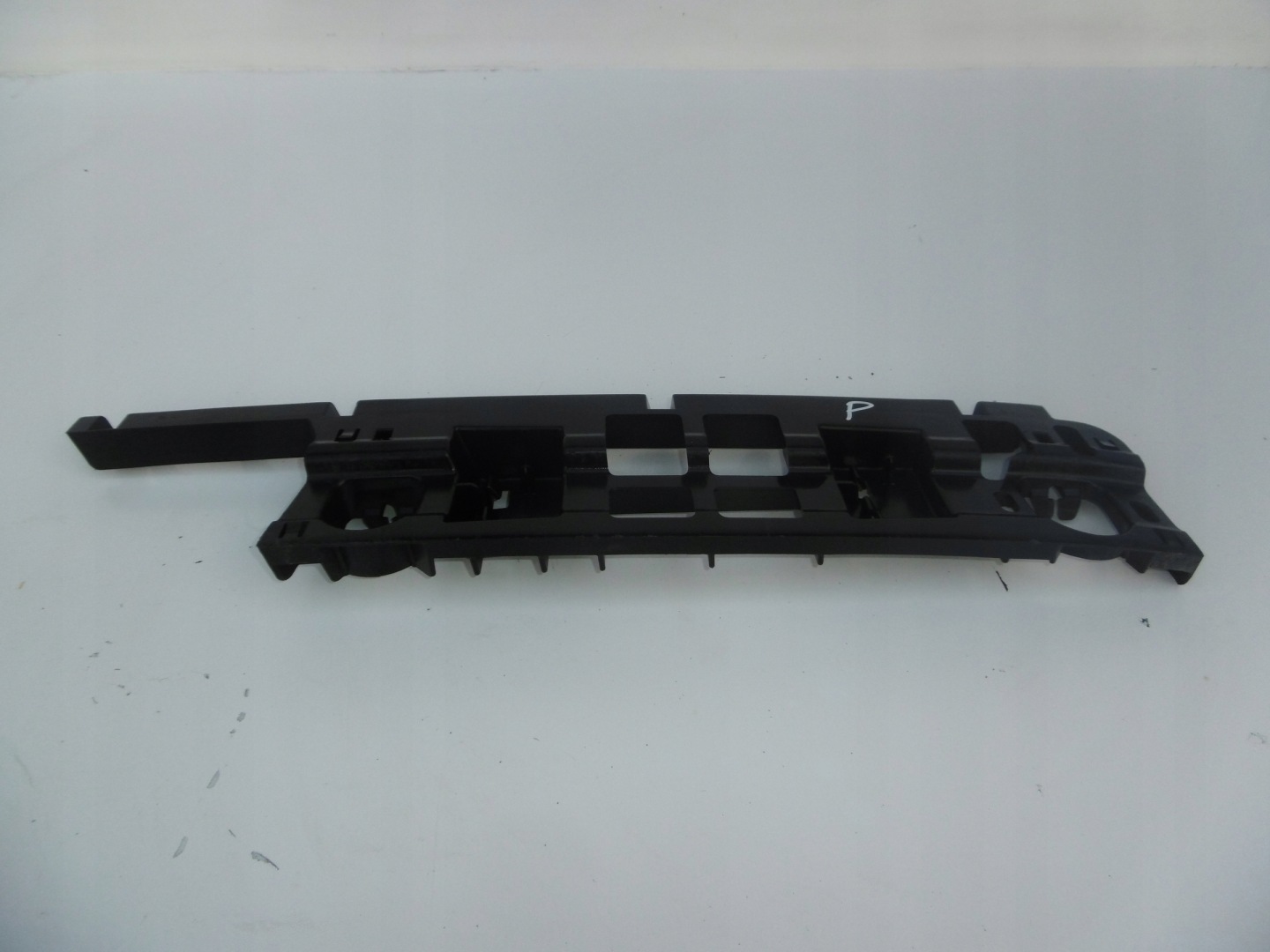 bumper bracket right rear part RANGE ROVER SPORT L320
