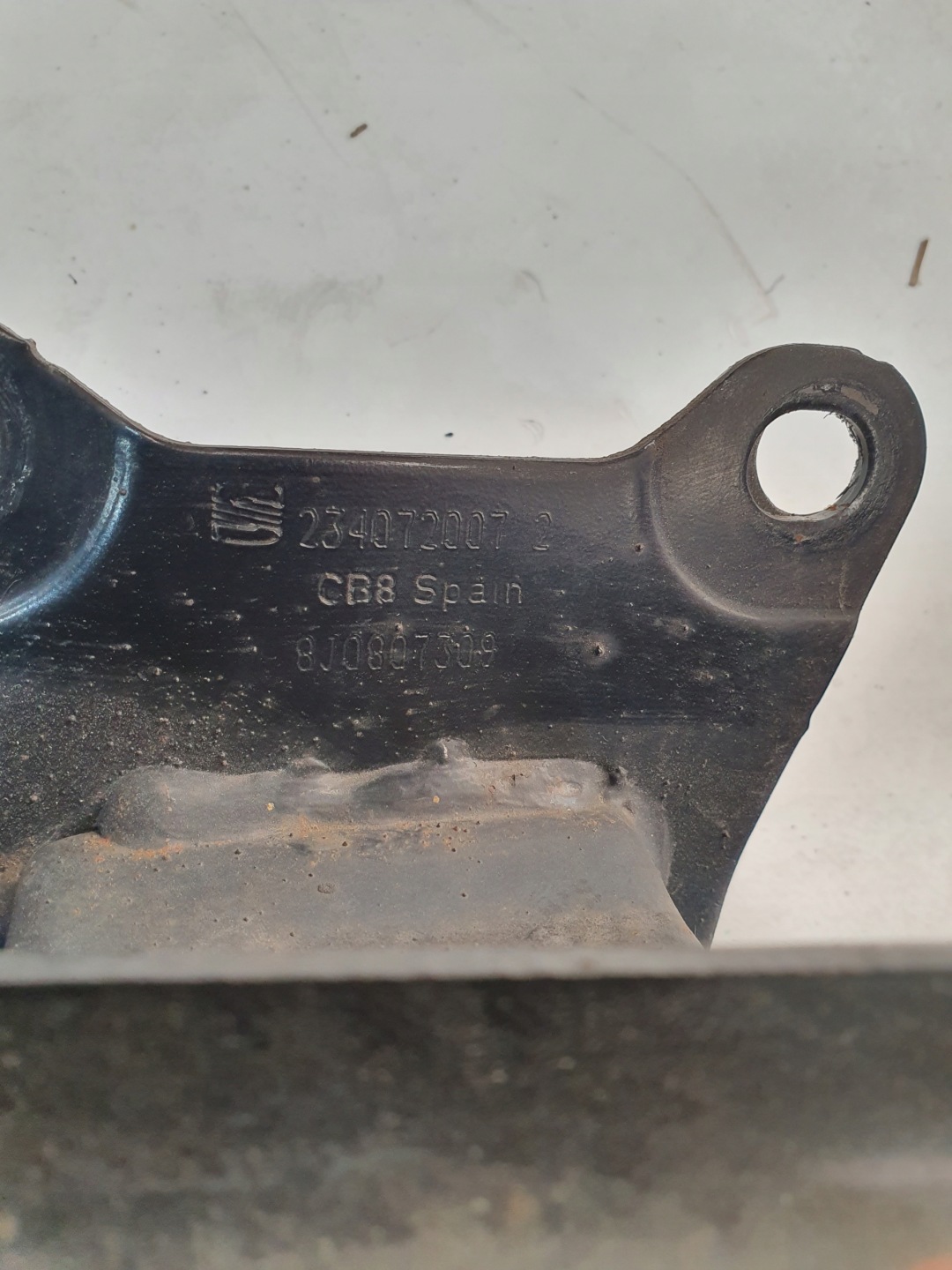 sider below bumper rear part AUDI TT 8J 8J0807309