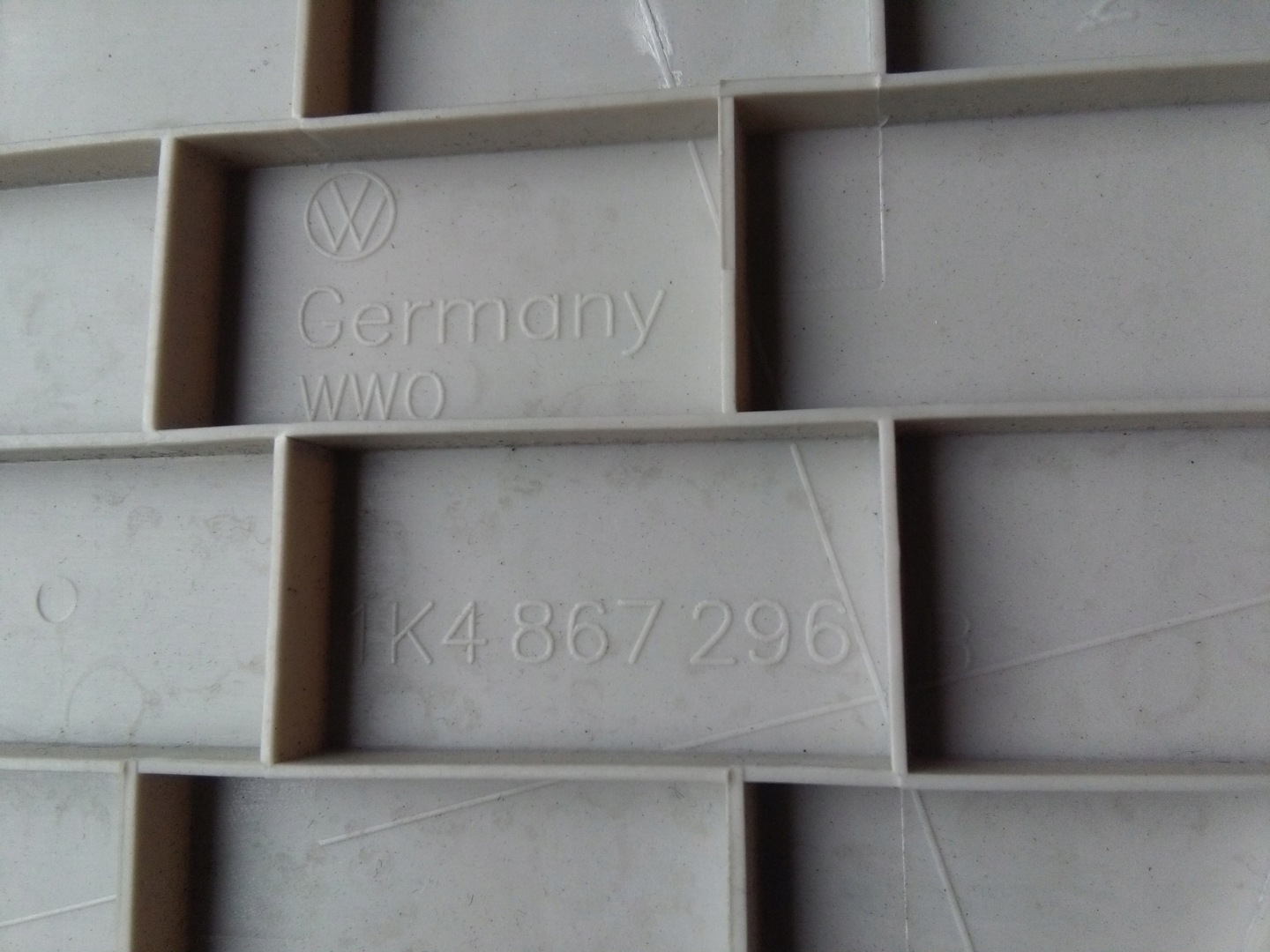 cover side SLUPKA right rear part VW GOLF V 5 1K OE