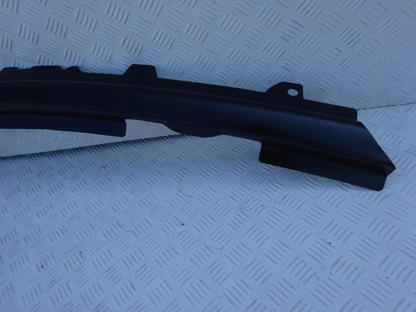 MASERATI GHIBLI QUATTROPORTE side pillar roof