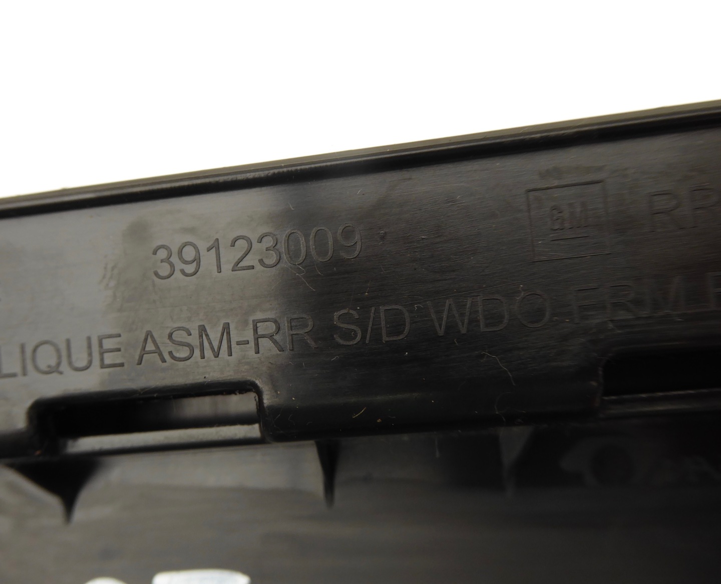 moulding door right rear part OPEL CROSSLAND X
