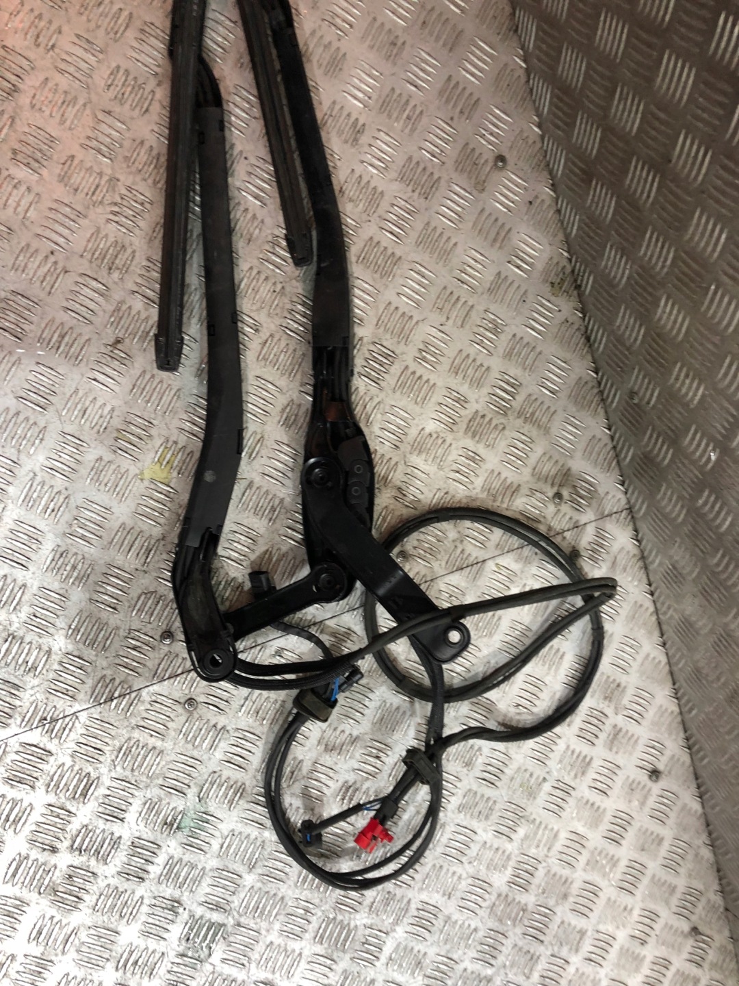IDEALNY KPL.BRACCI TERGICRISTALLO MERCEDES S W217 1