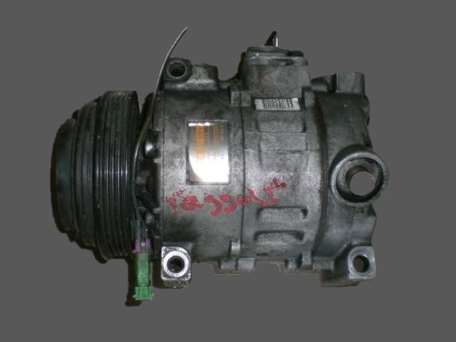 pump of the air conditioning AUDI A4 A6 4D0260808A