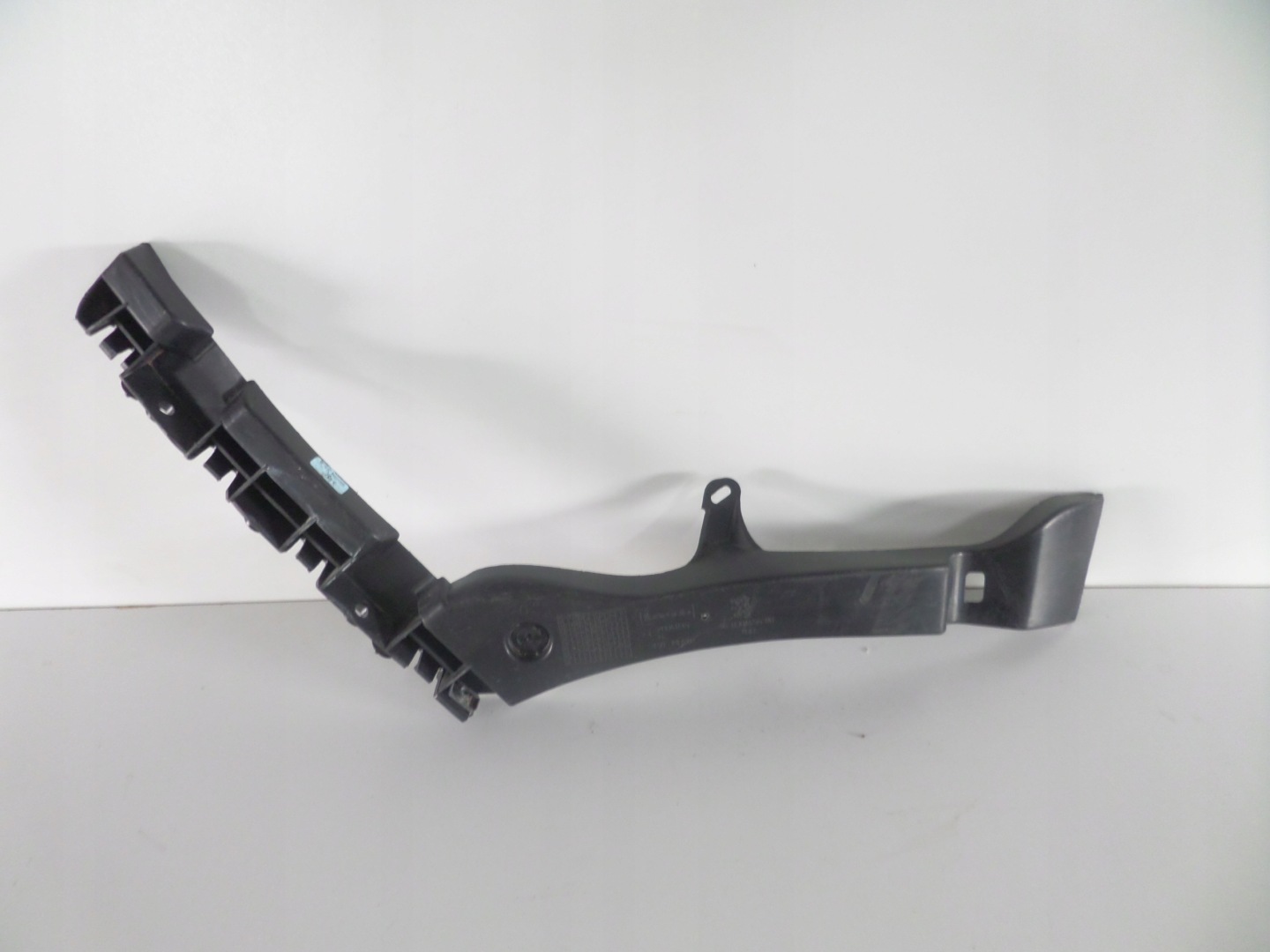 Support plaque Support Arrière Gauche PEUGEOT 3008 09-16