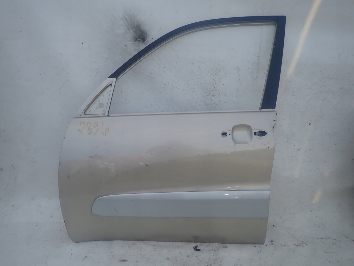 TOYOTA RAV4 II 2 00-05 door front front left